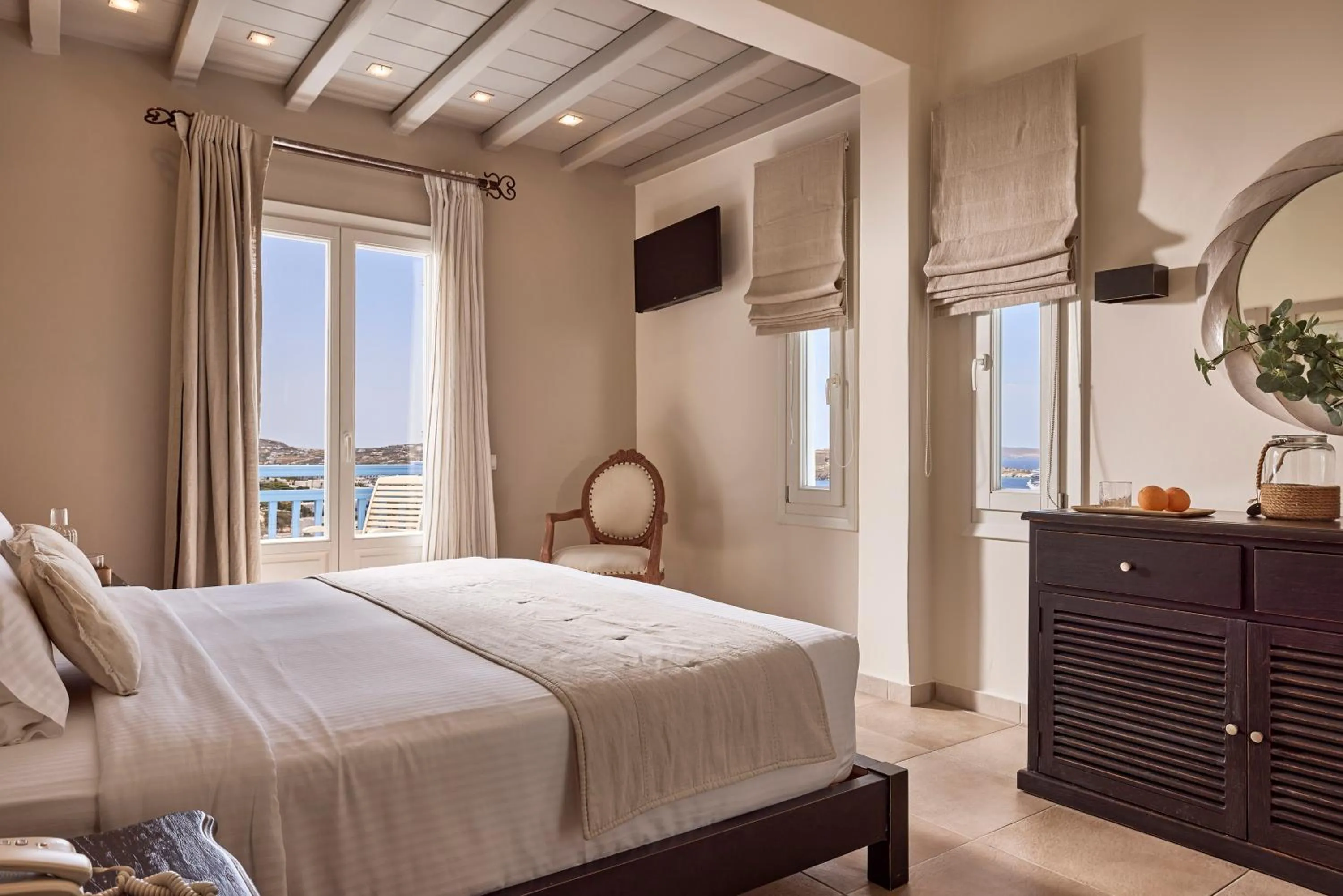 Bed in Vencia Boutique Hotel