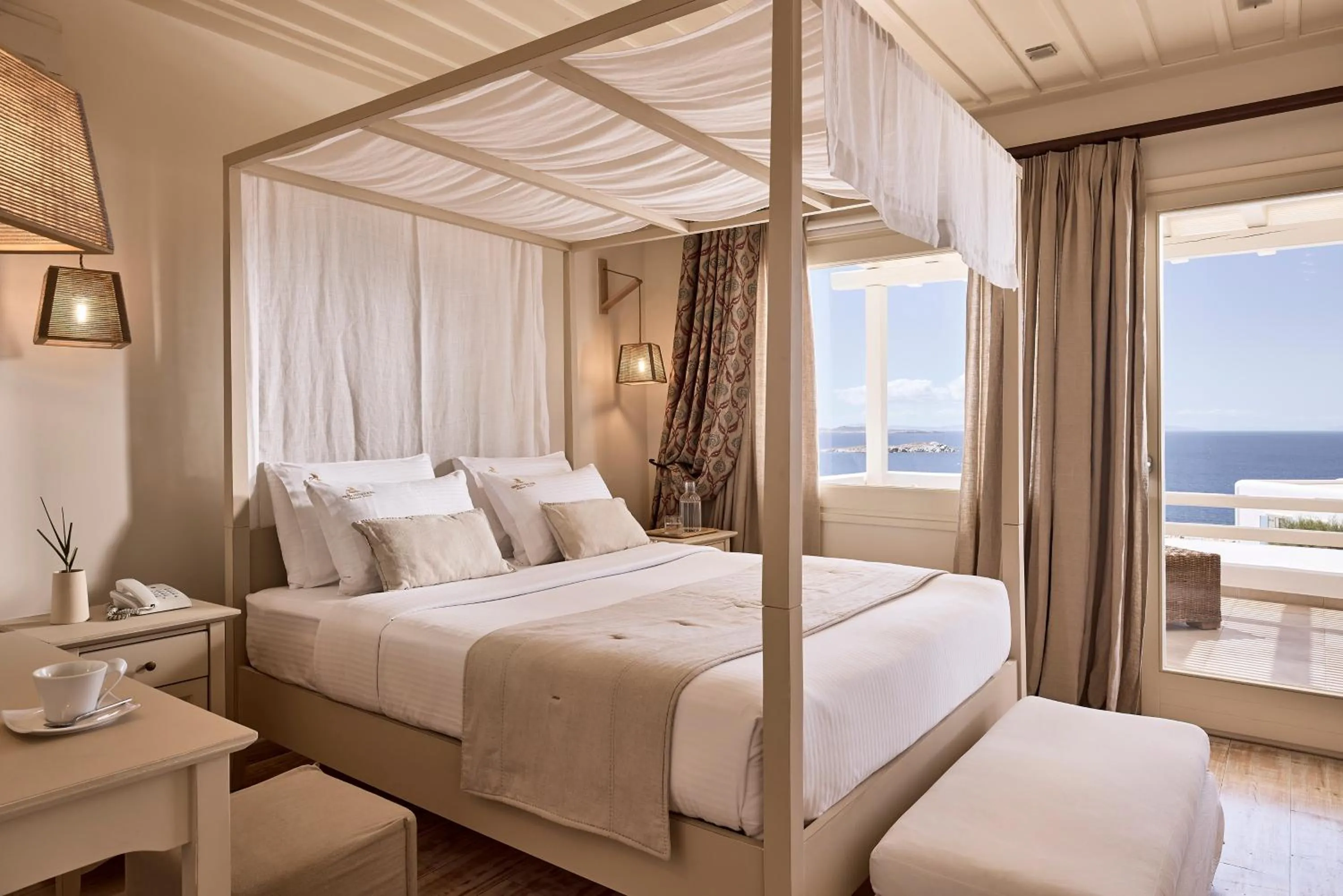 Bed in Vencia Boutique Hotel