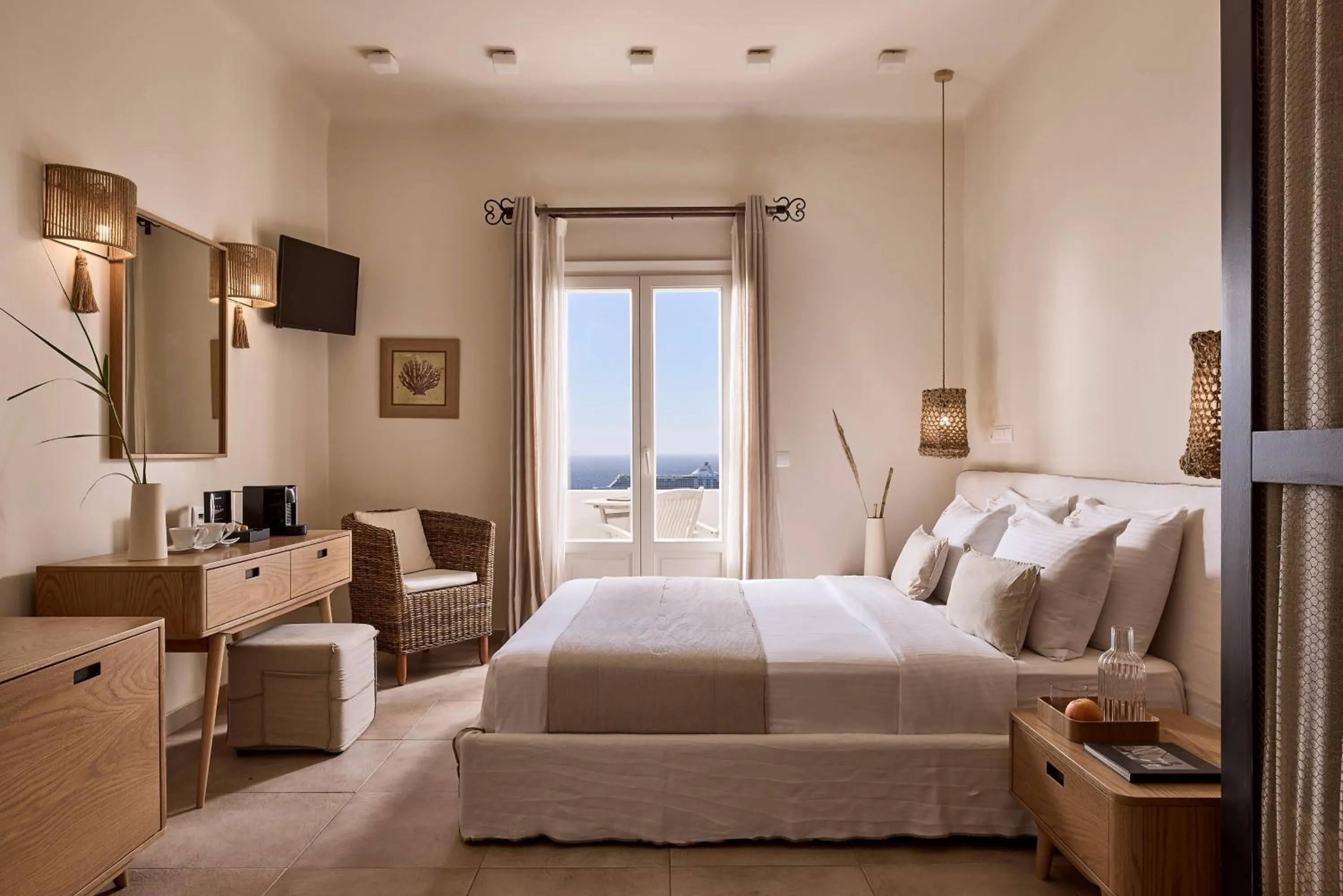 Bed in Vencia Boutique Hotel