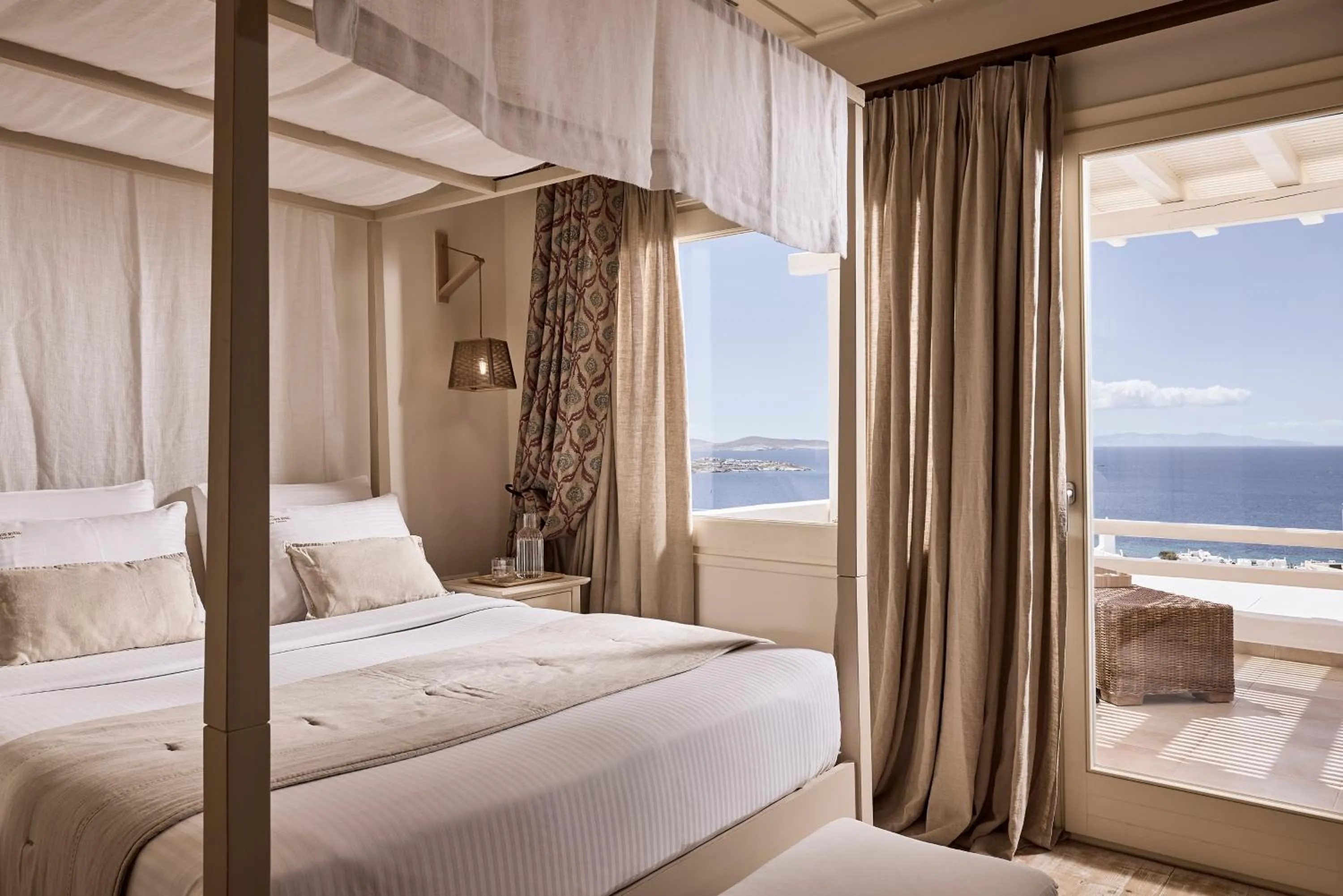 Bed in Vencia Boutique Hotel