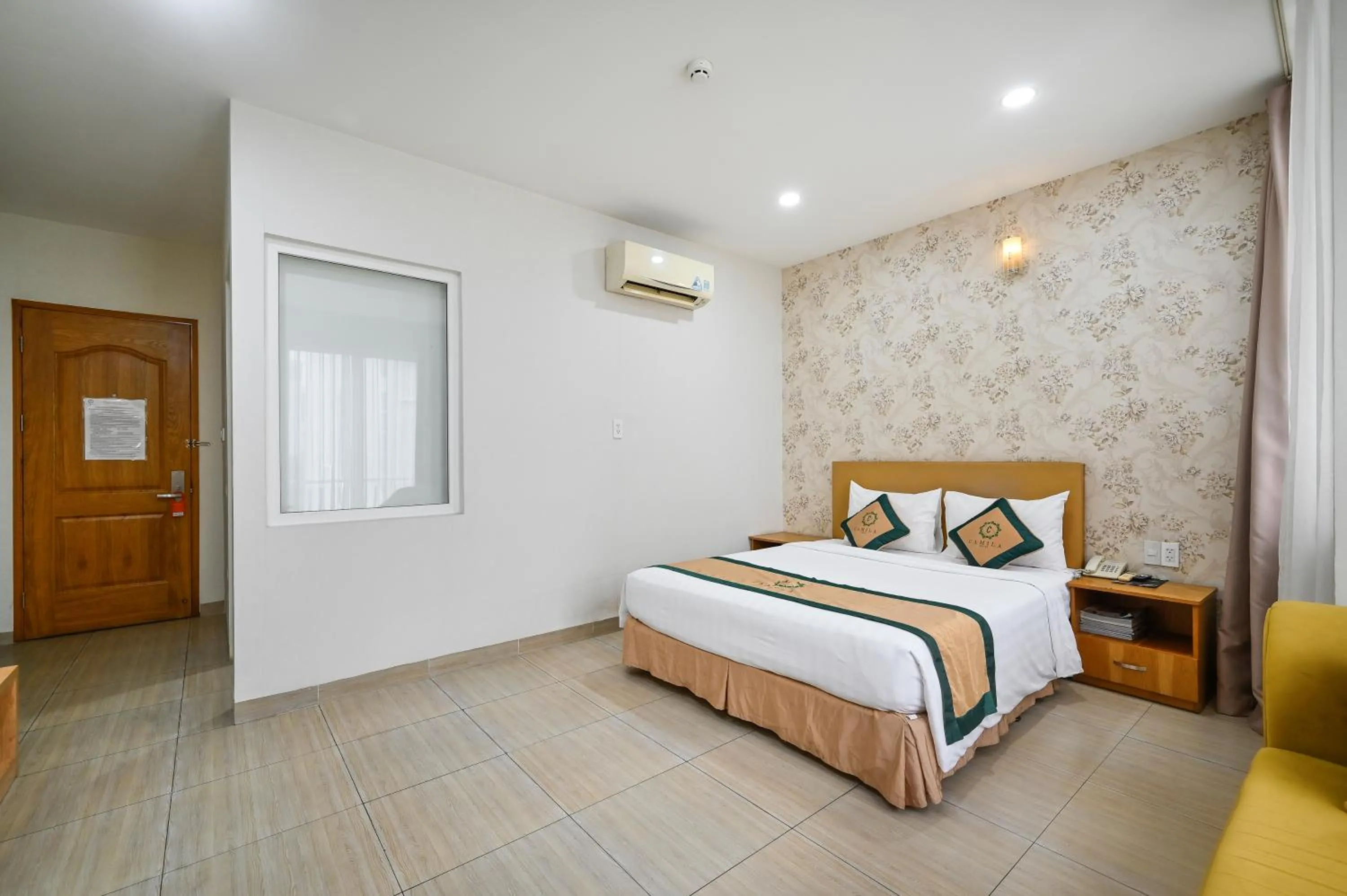 Bed in Camila Airport Hotel