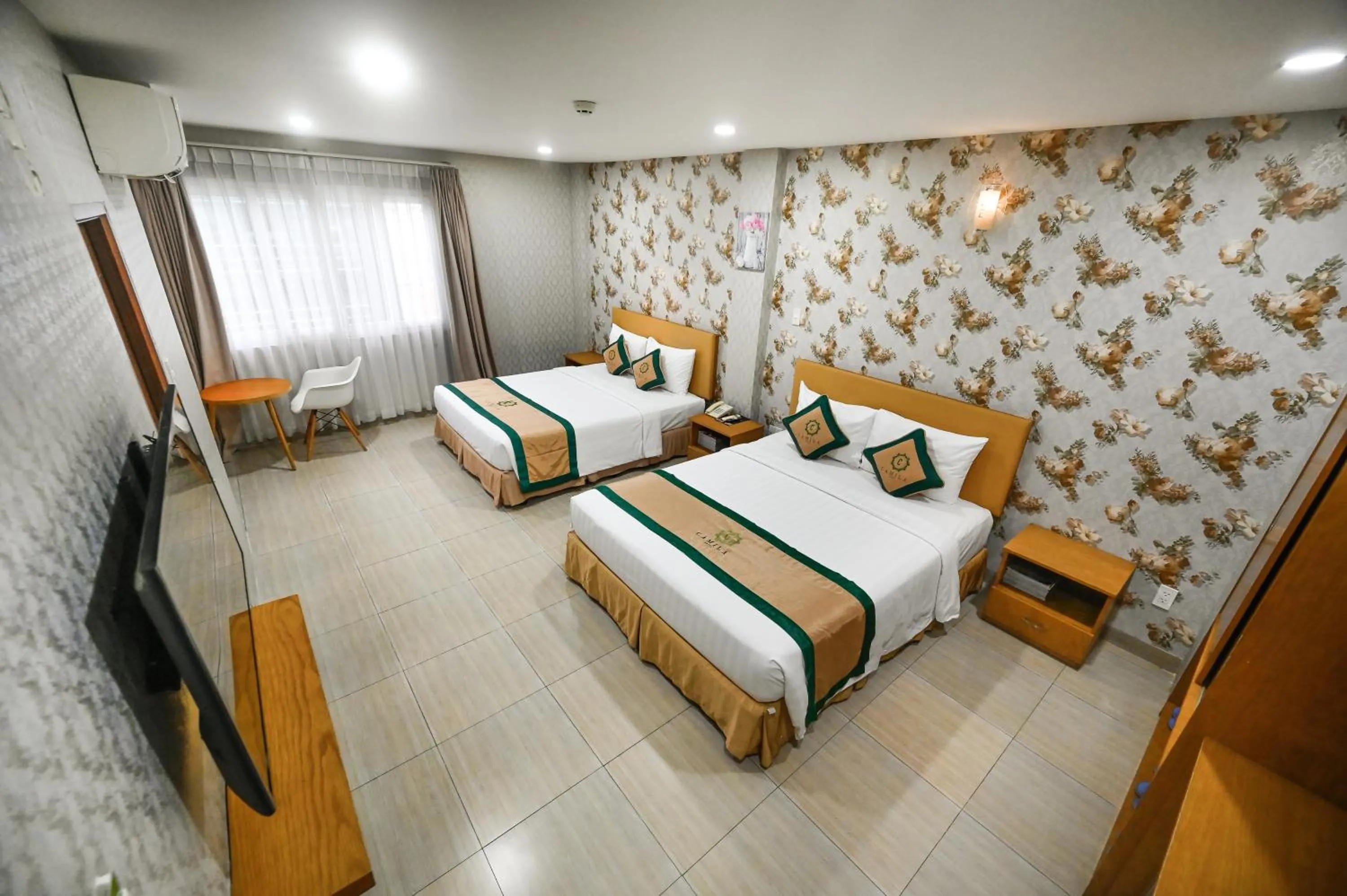 Bed in Camila Airport Hotel