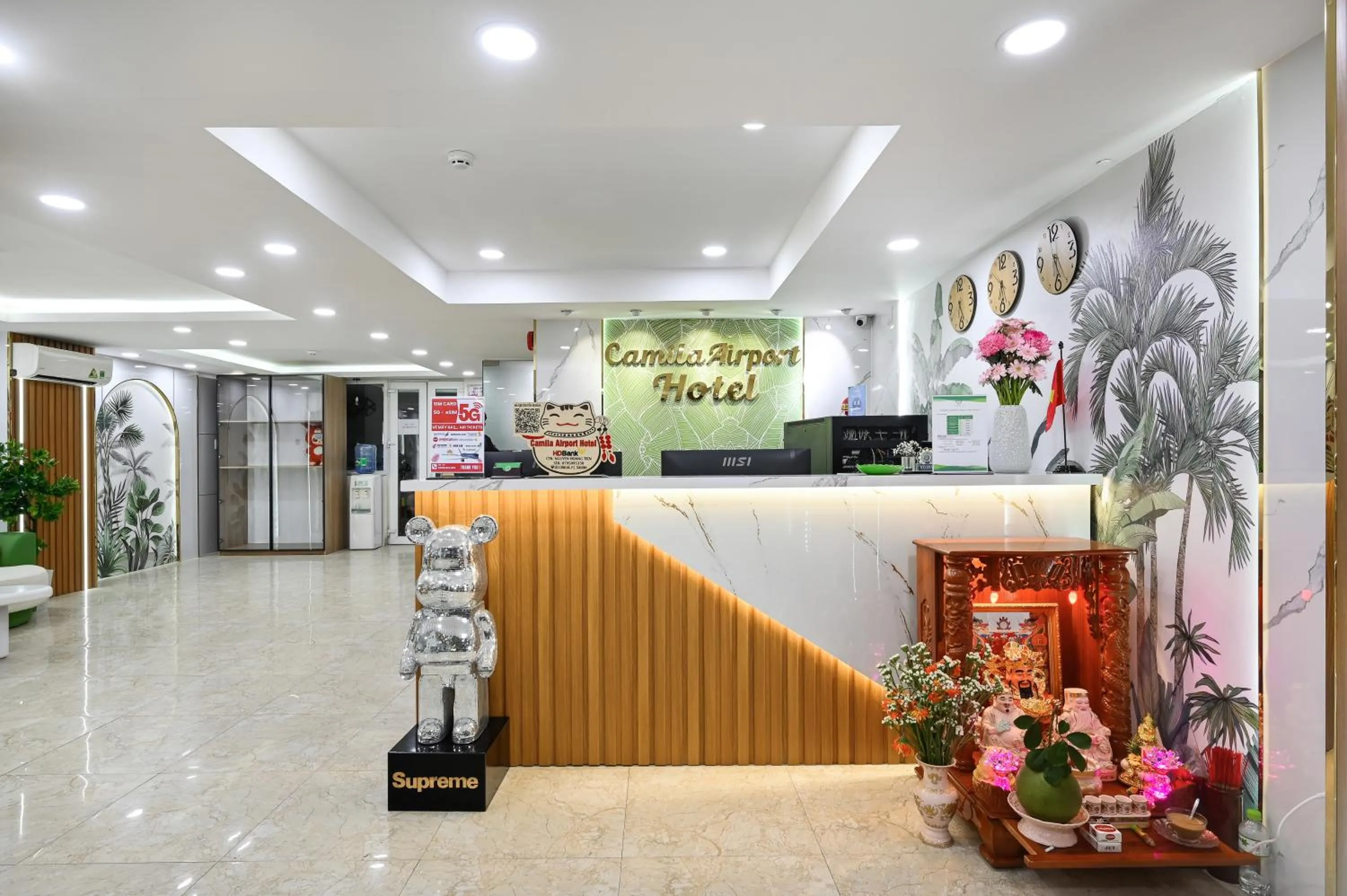 Lobby or reception in Camila Airport Hotel