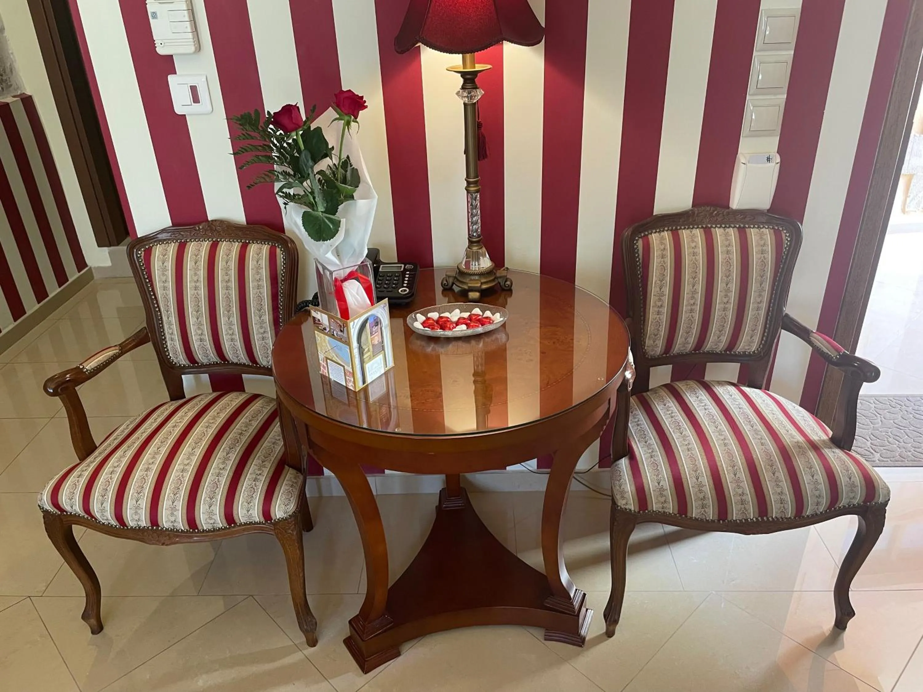 Seating area in Casa Moazzo Suites and Apartments