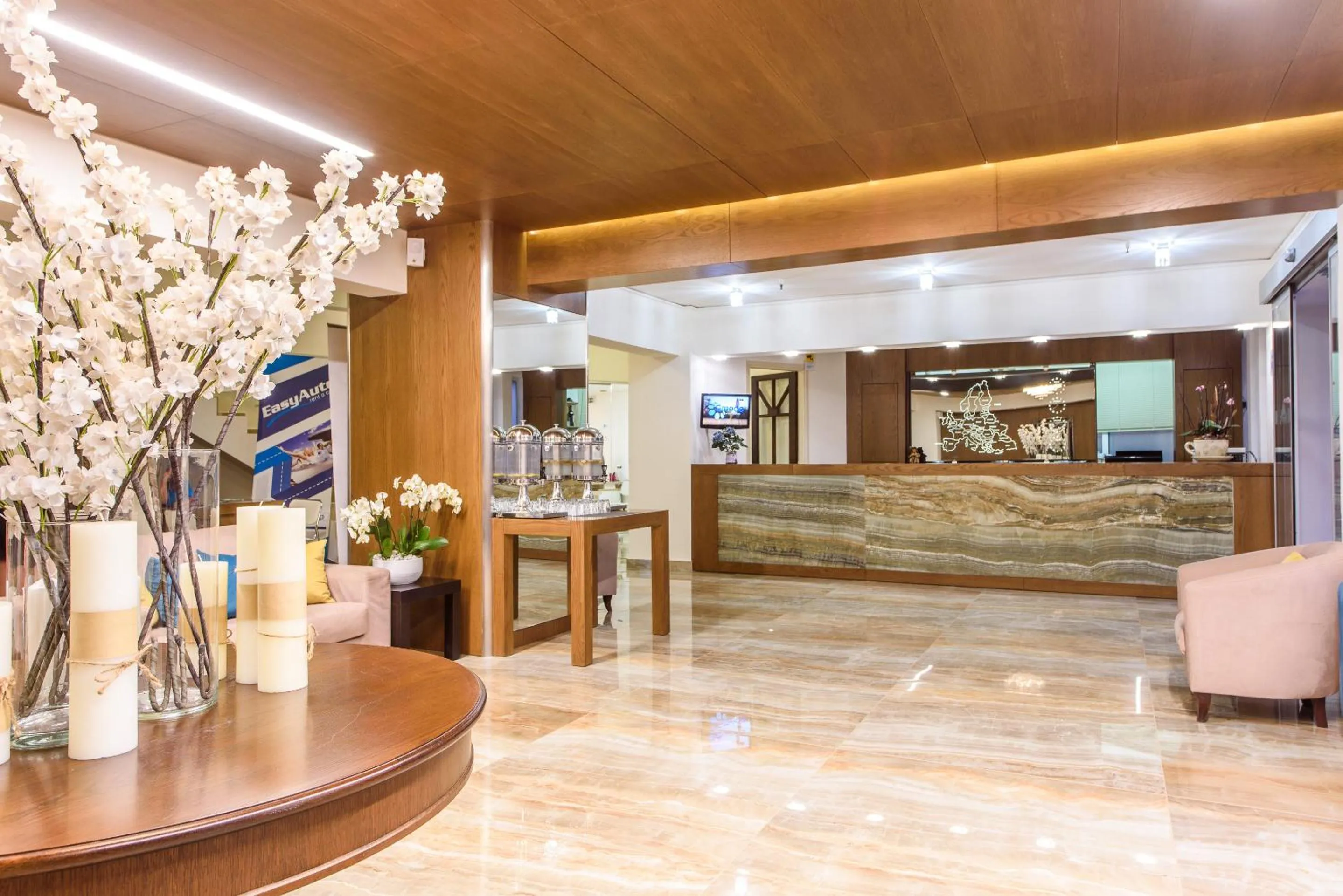 Lobby or reception in Eurohotel Katrin Hotel & Bungalows