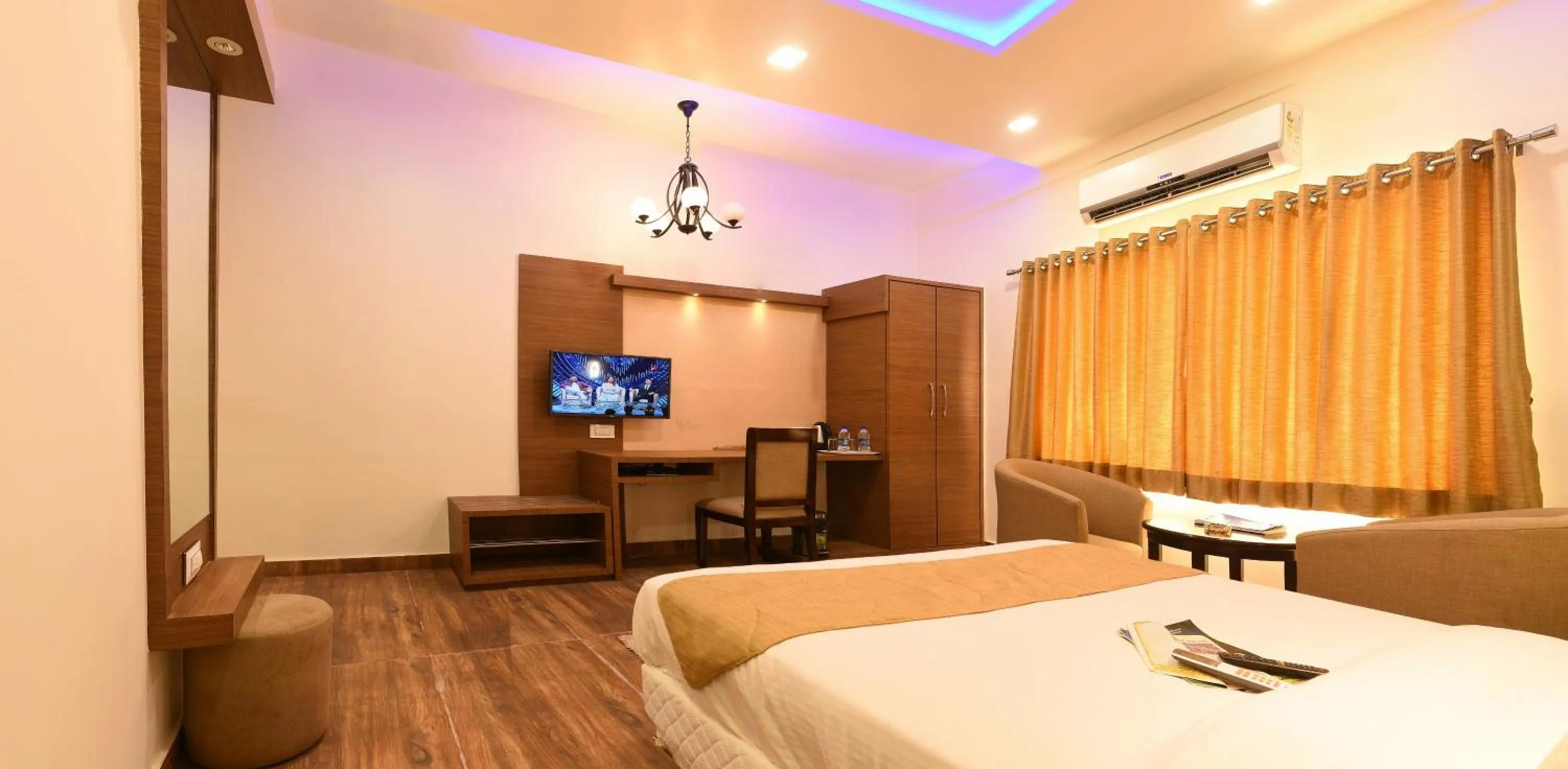 Bed in The Dwarika Hotel