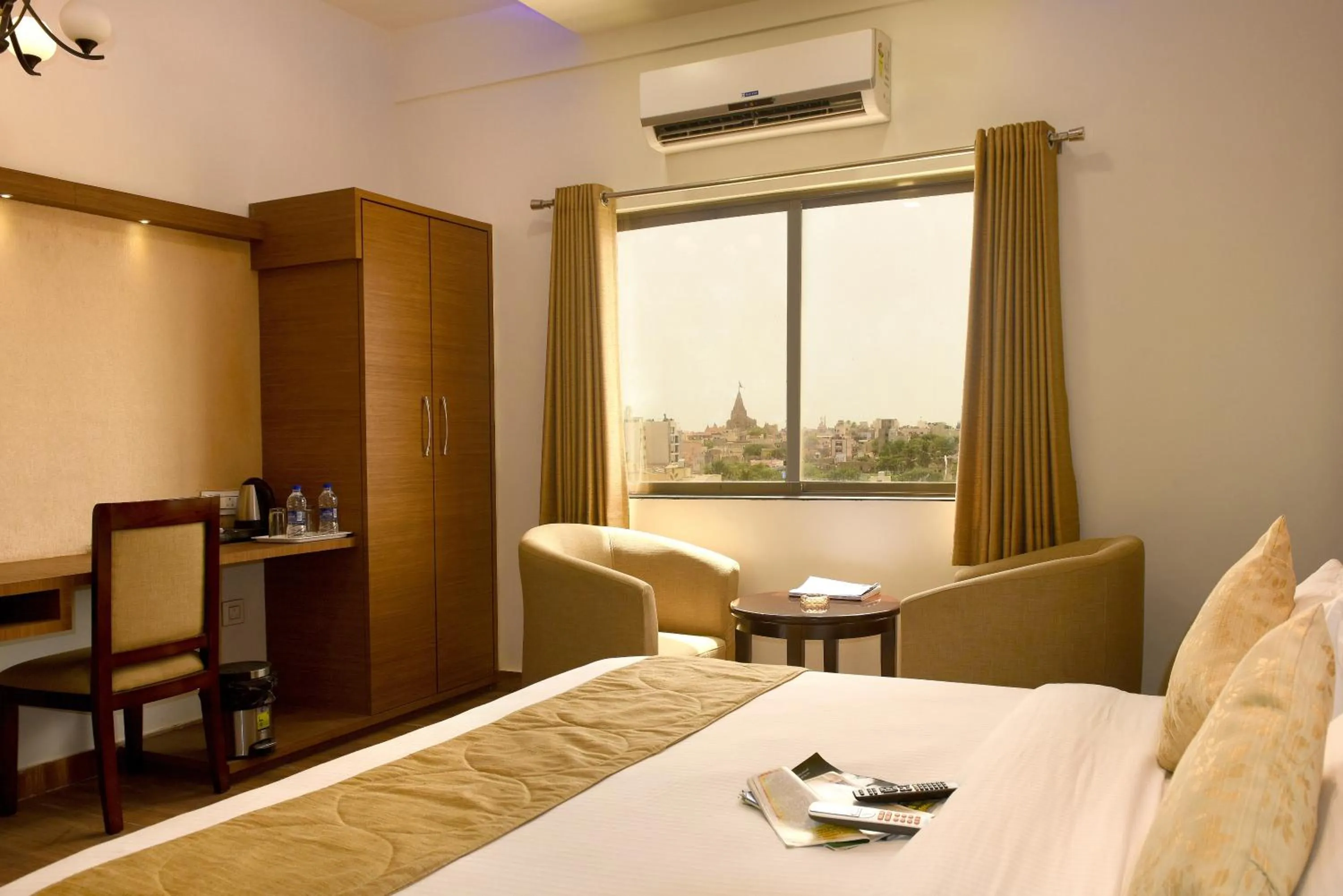 Bed in The Dwarika Hotel