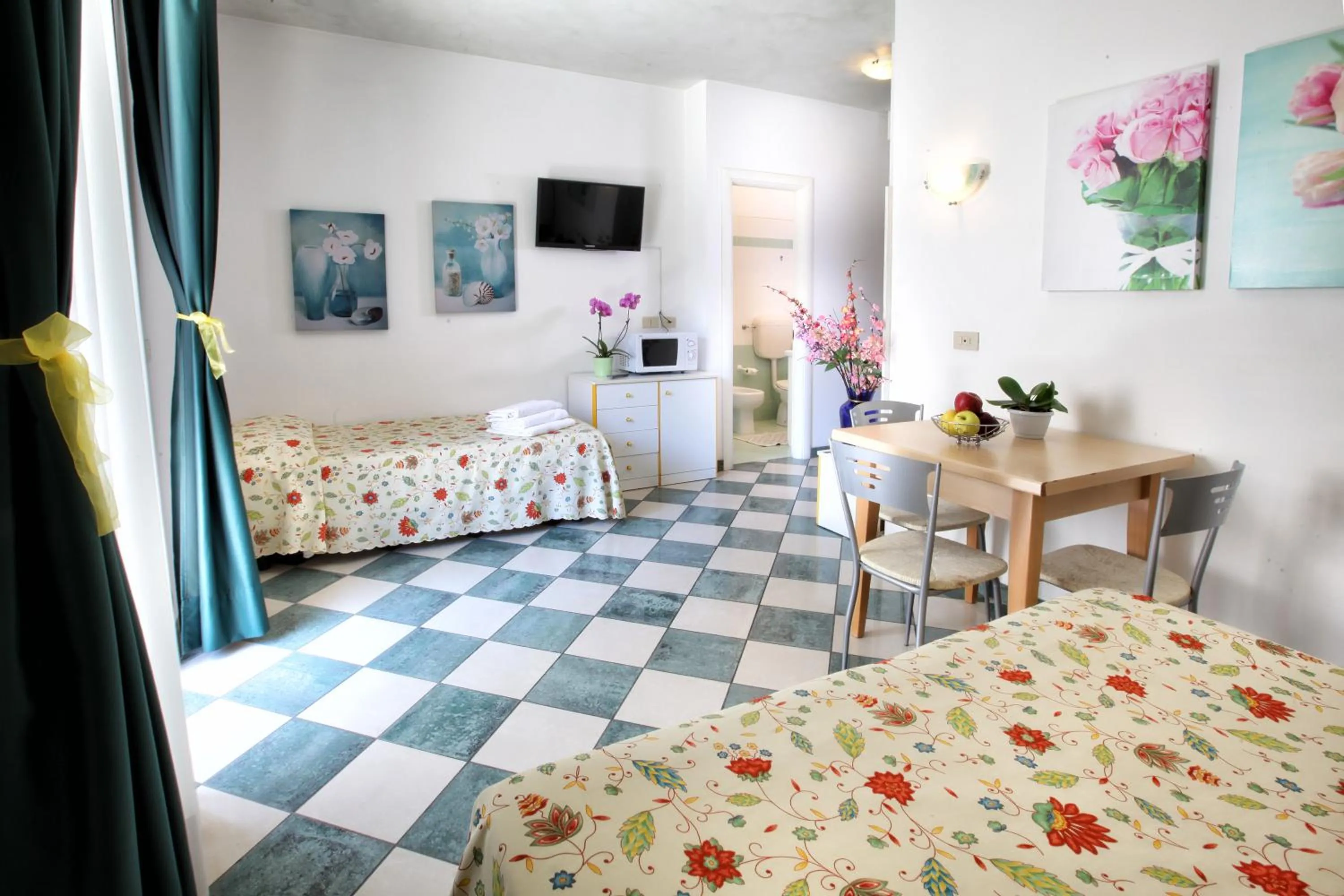 Bed in Daina Residence