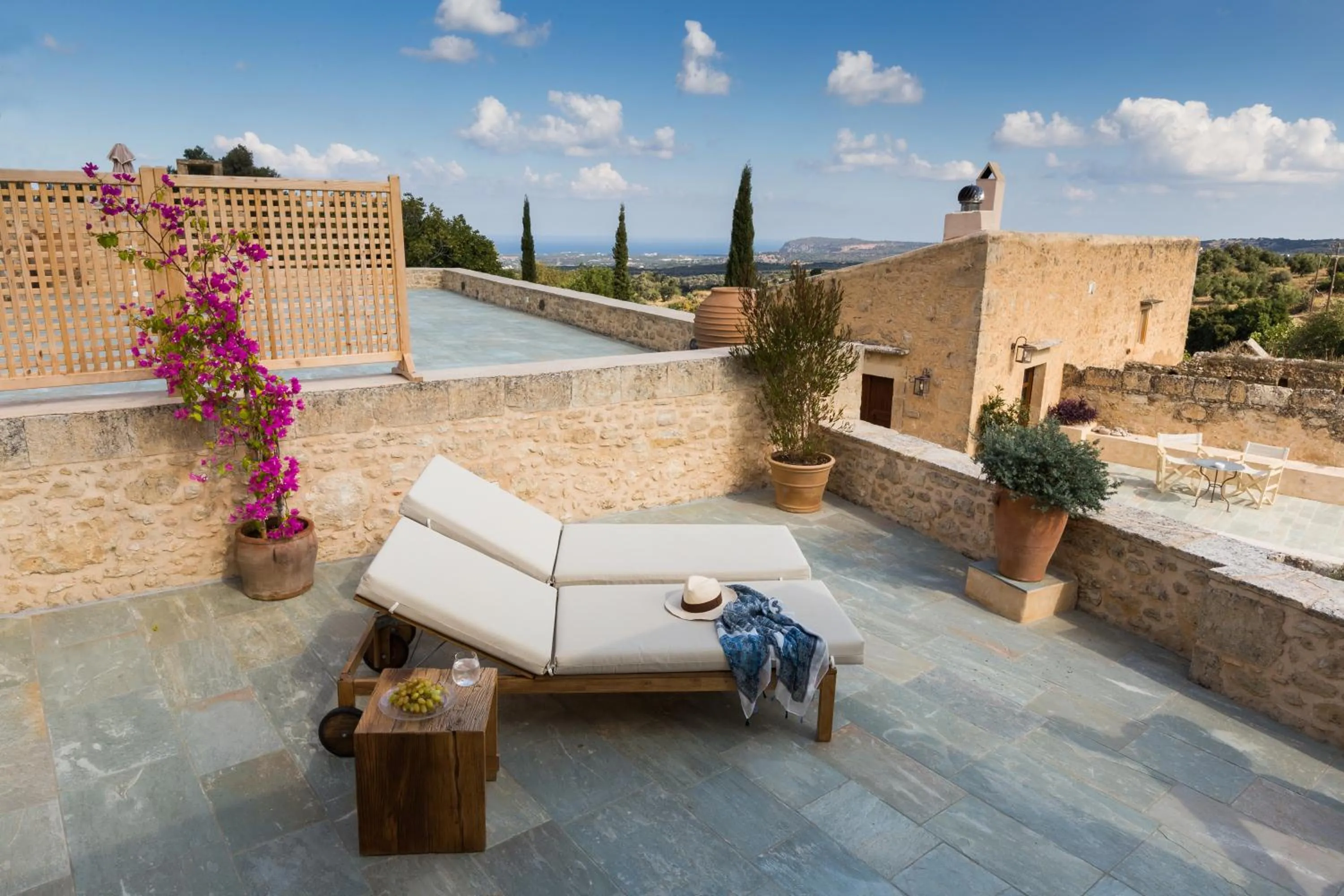 Day in Kapsaliana Village Hotel