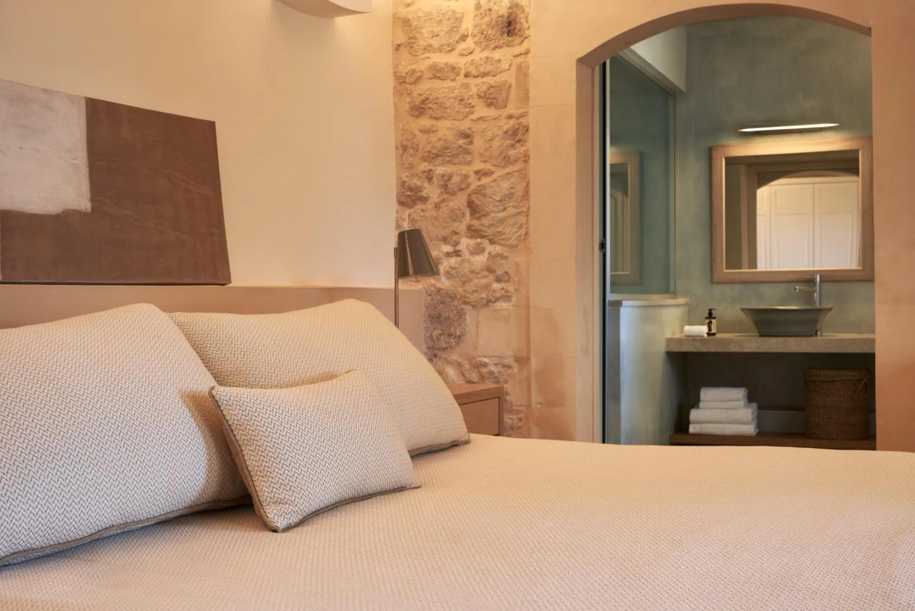 Bedroom, Bed in Kapsaliana Village Hotel