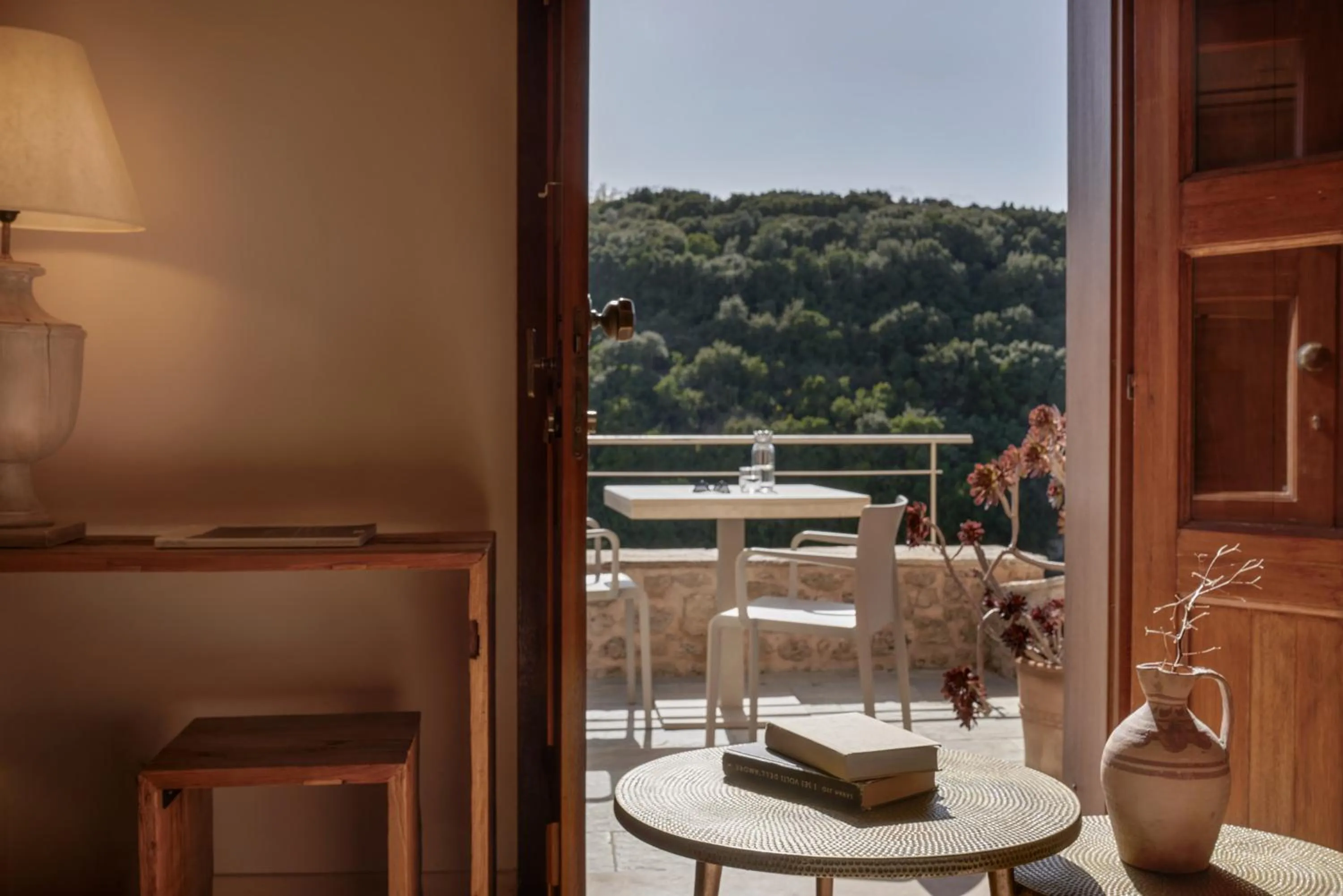 Living room in Kapsaliana Village Hotel