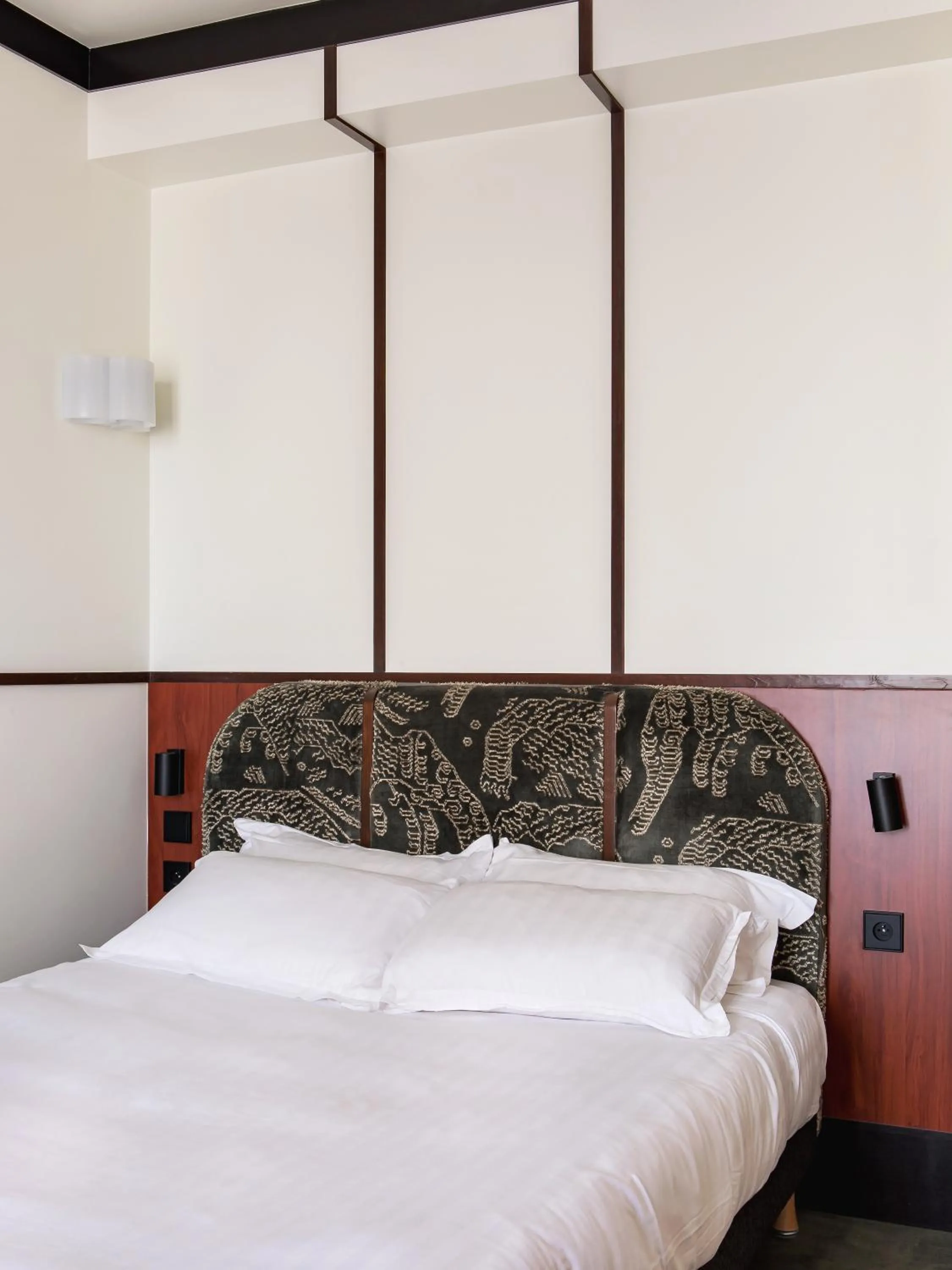 Bed in Hôtel Marguerite