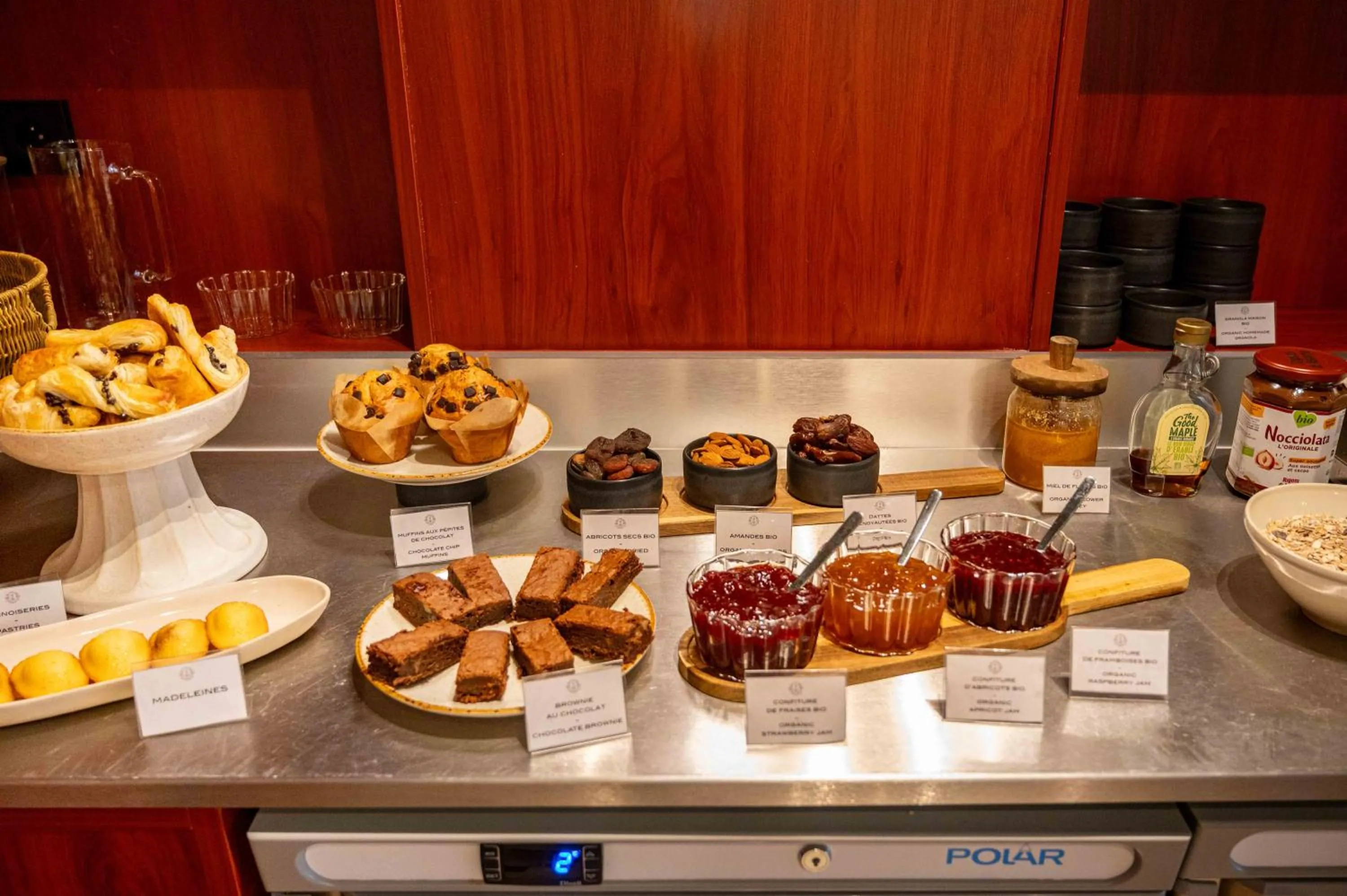 Breakfast in Hôtel Marguerite