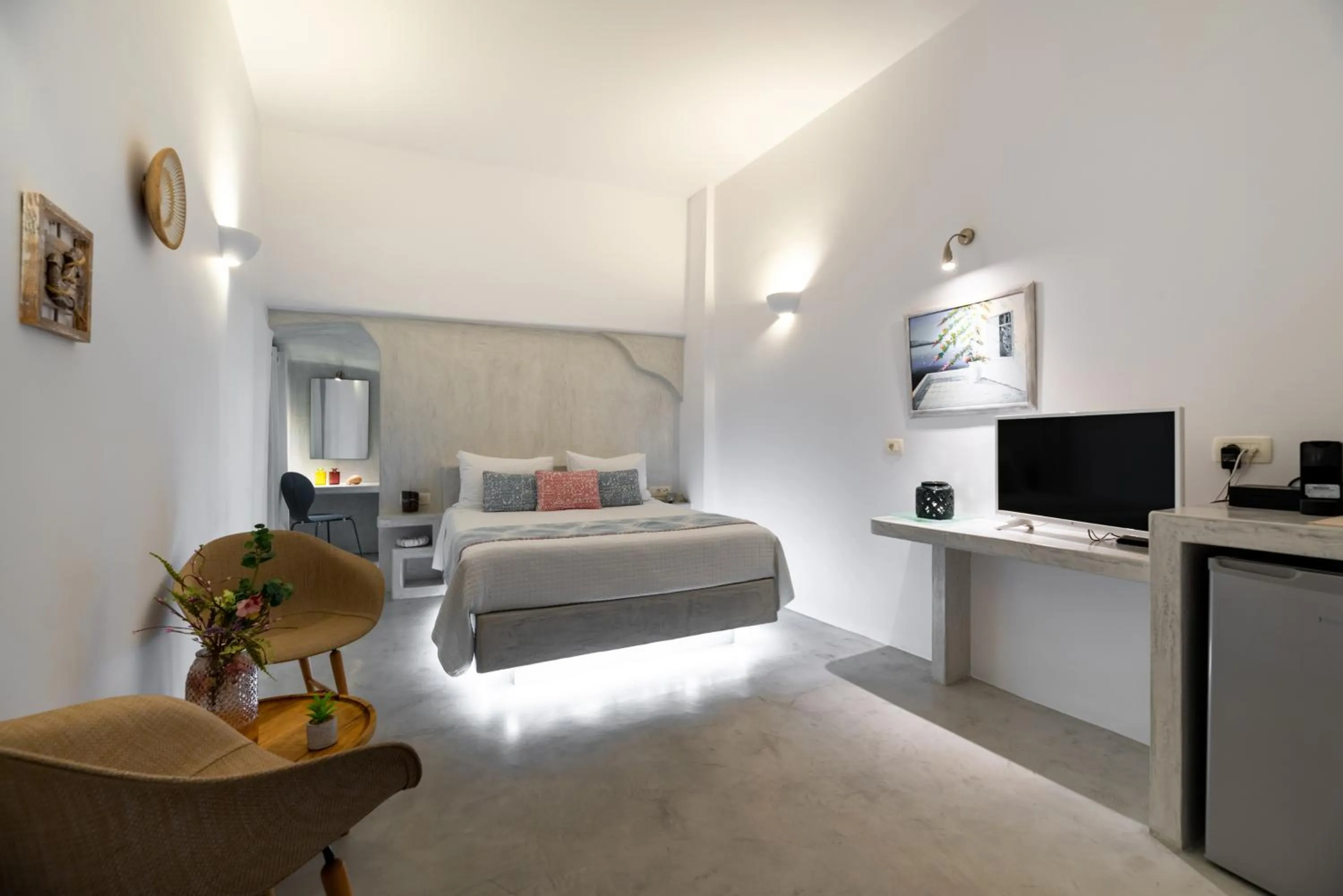 Bedroom, Bed in Kima Oia Suites