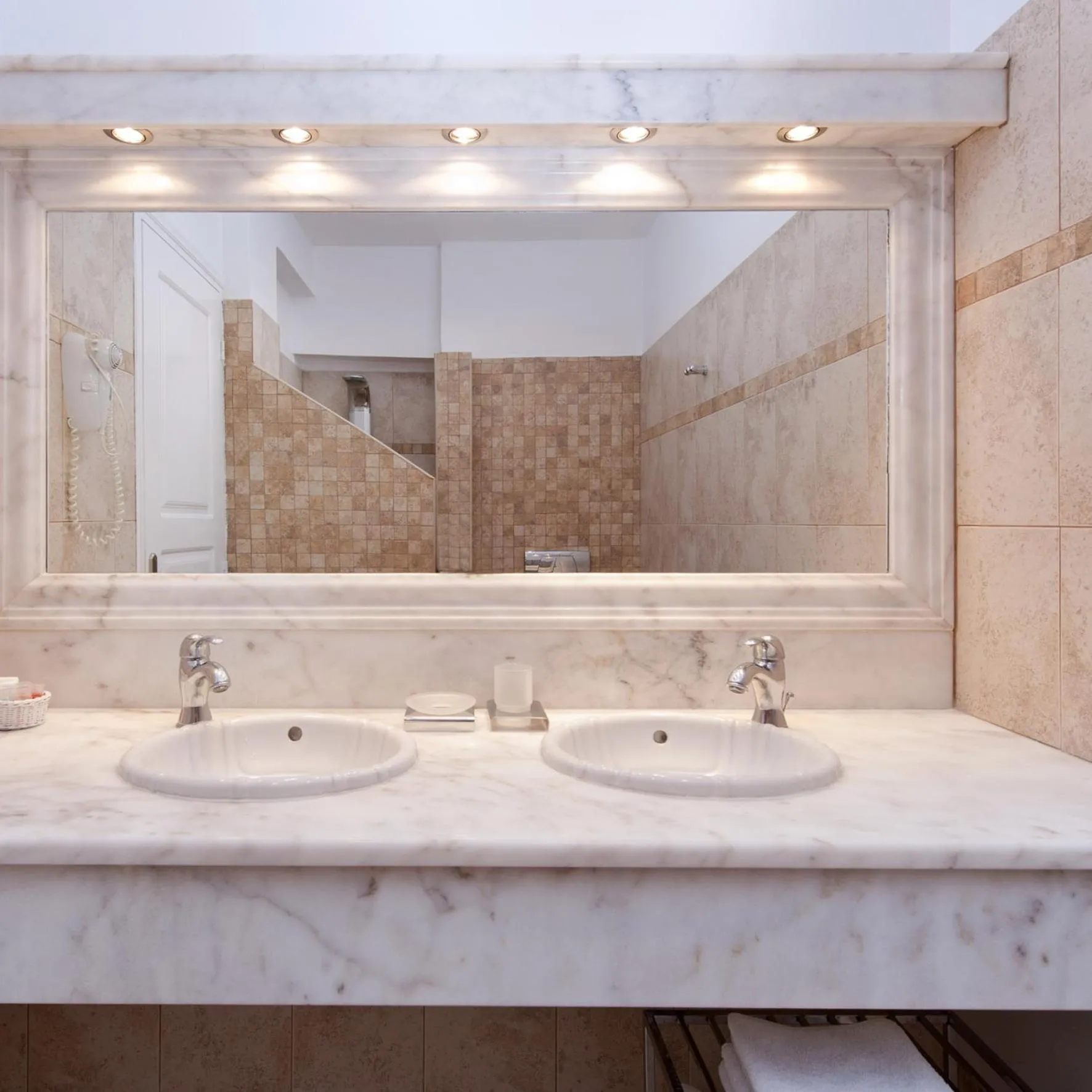 Bathroom in Vallais Villa