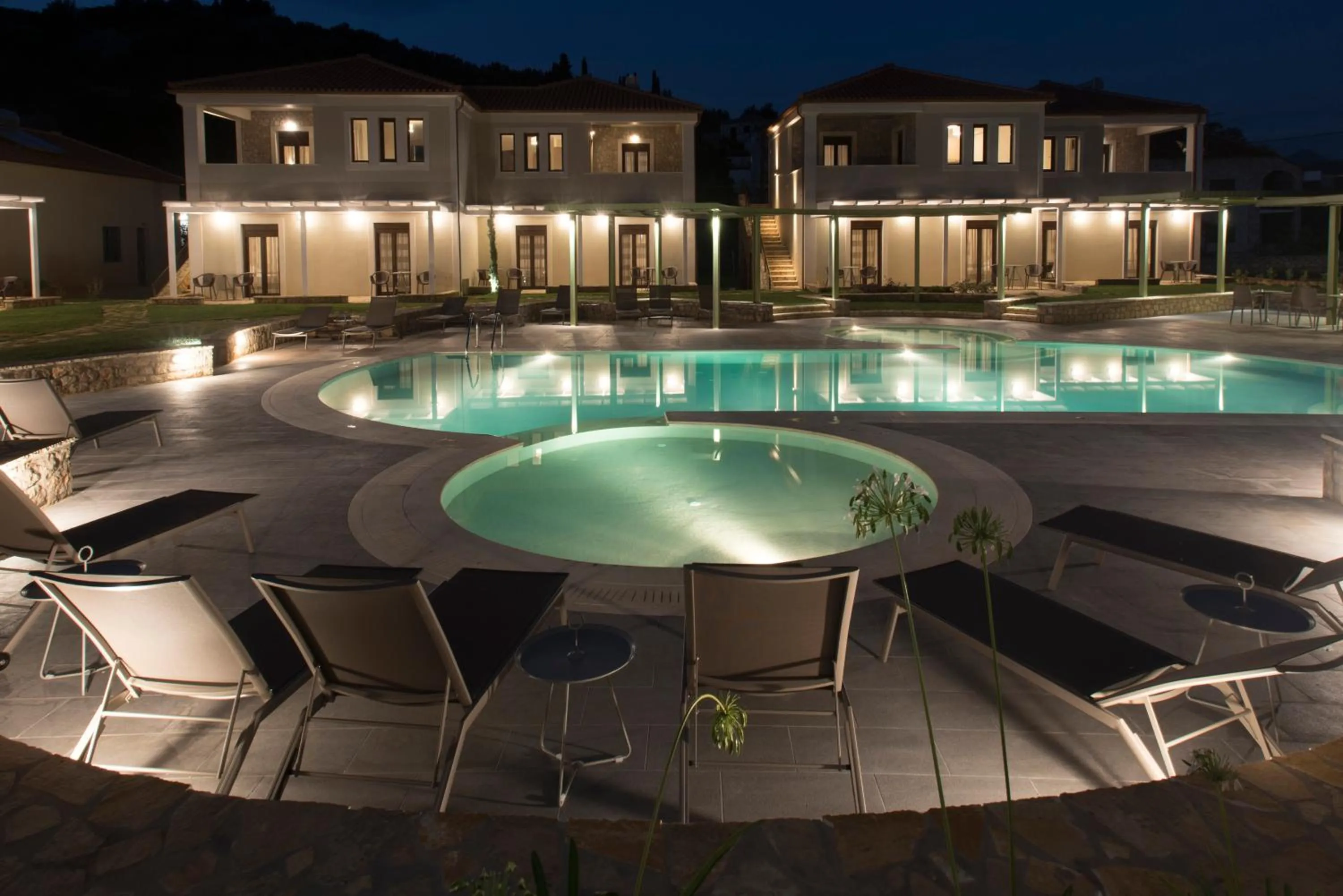 Property building in Imathoessa