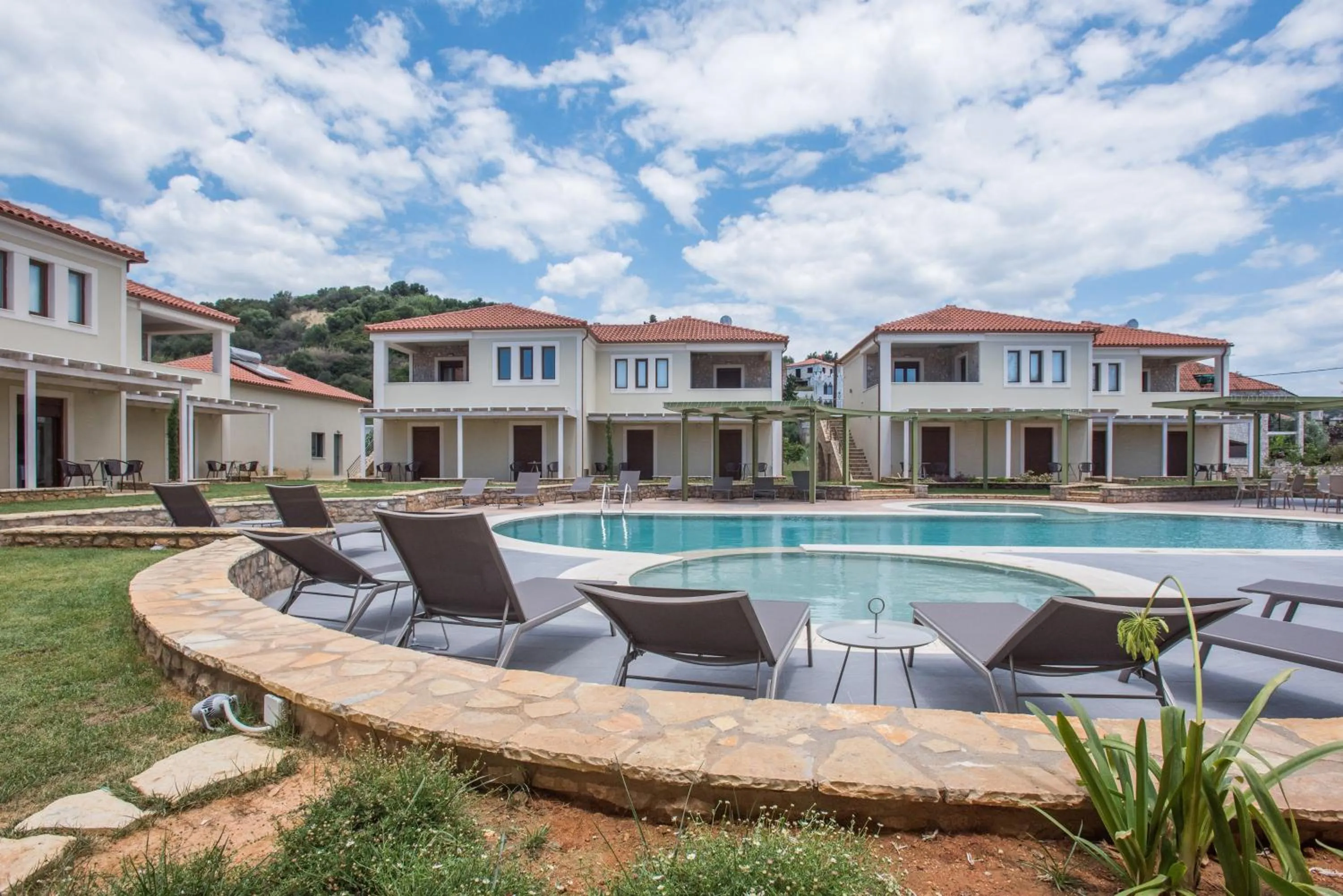 Property building in Imathoessa