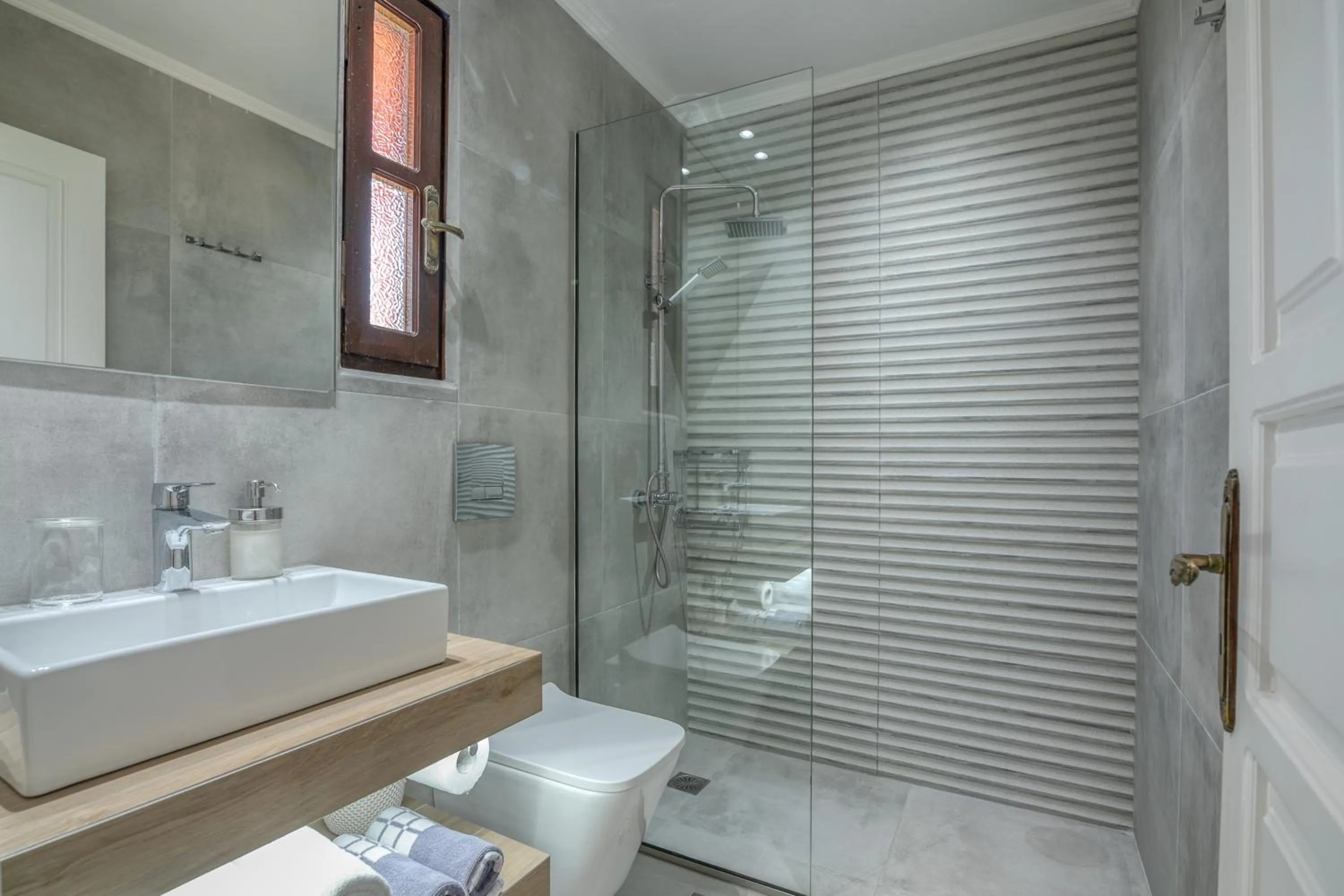 Shower in Georgia Vicky Studios & Apartments