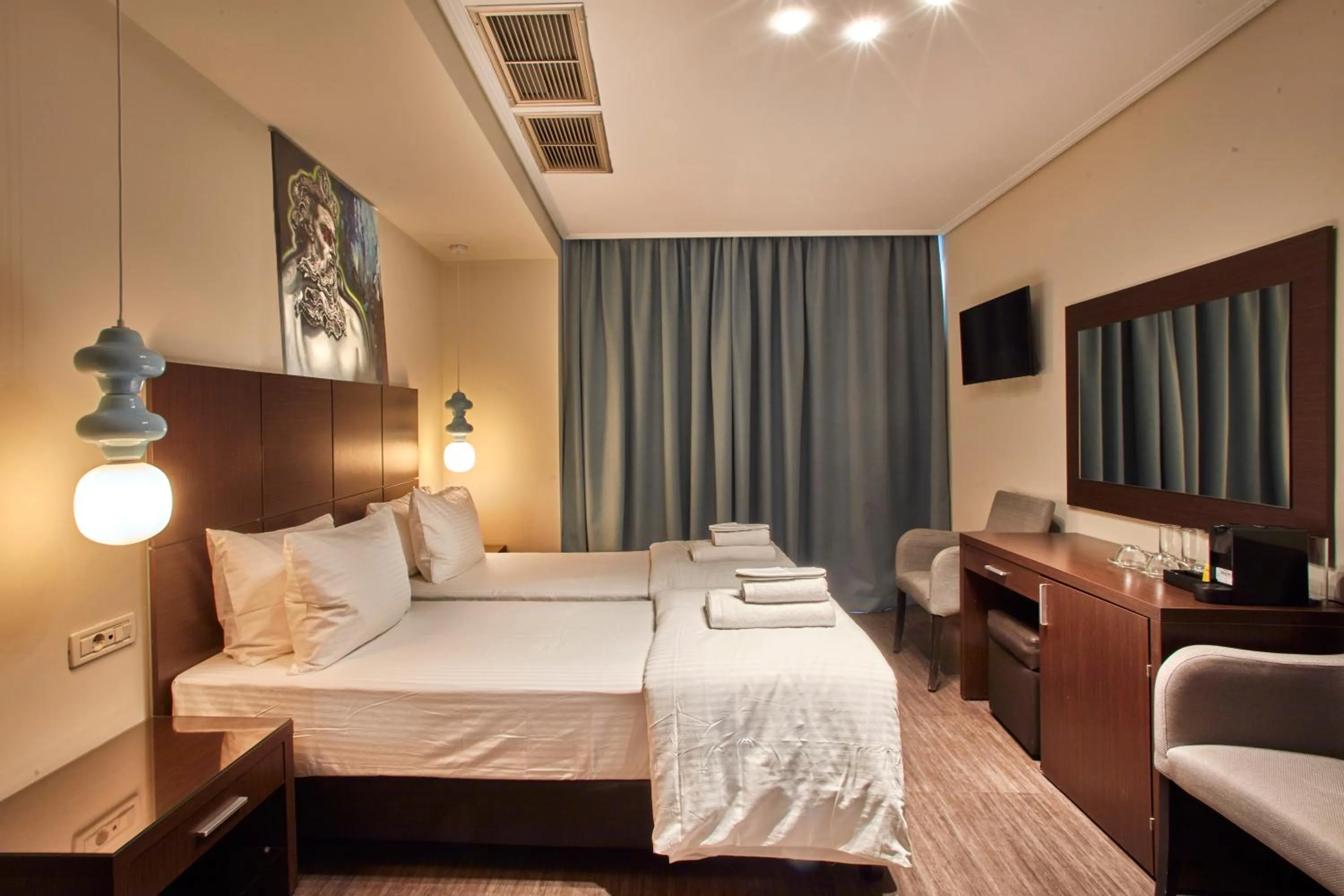 Bed in Athens Way Pop Art Hotel