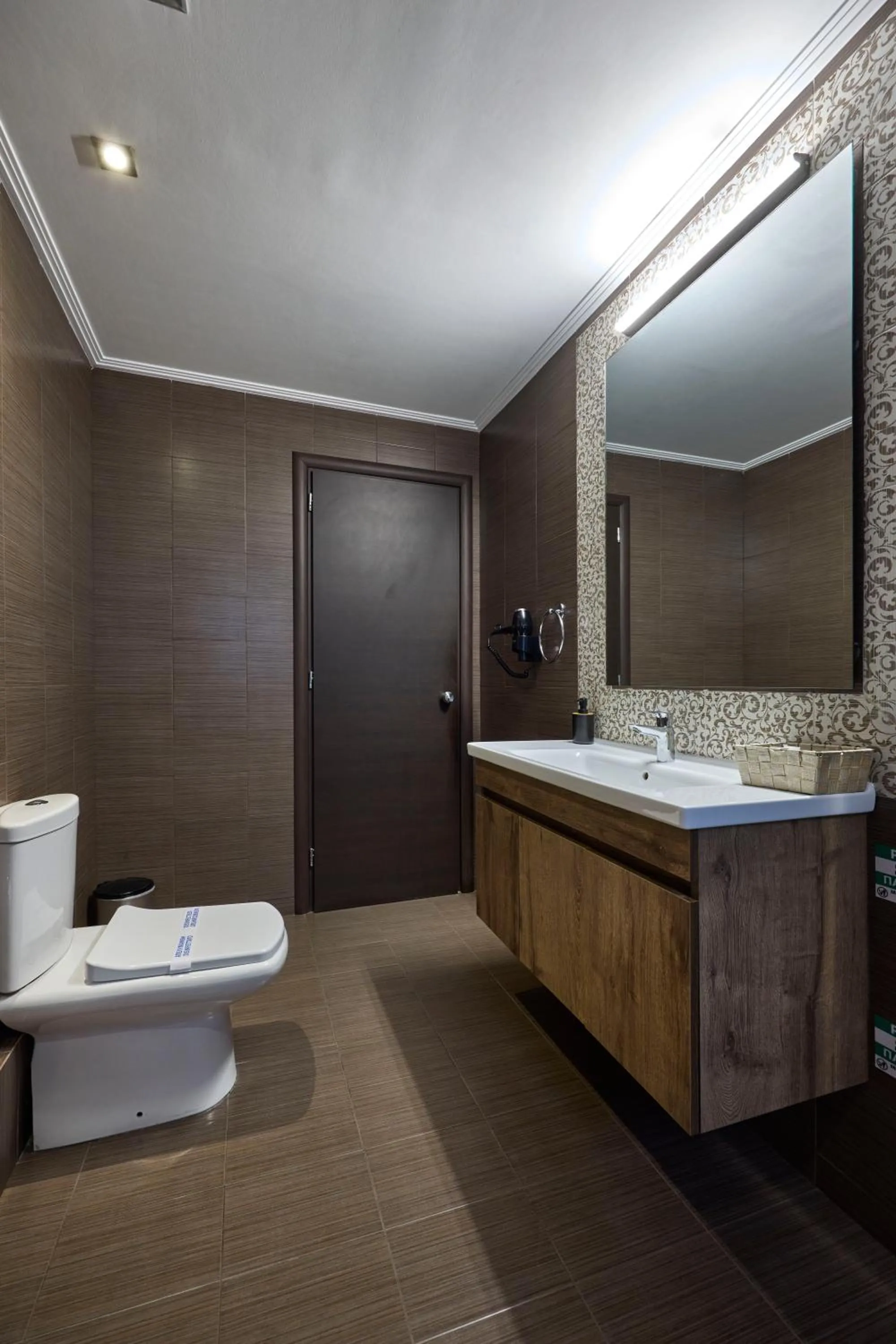 Toilet in Athens Way Pop Art Hotel