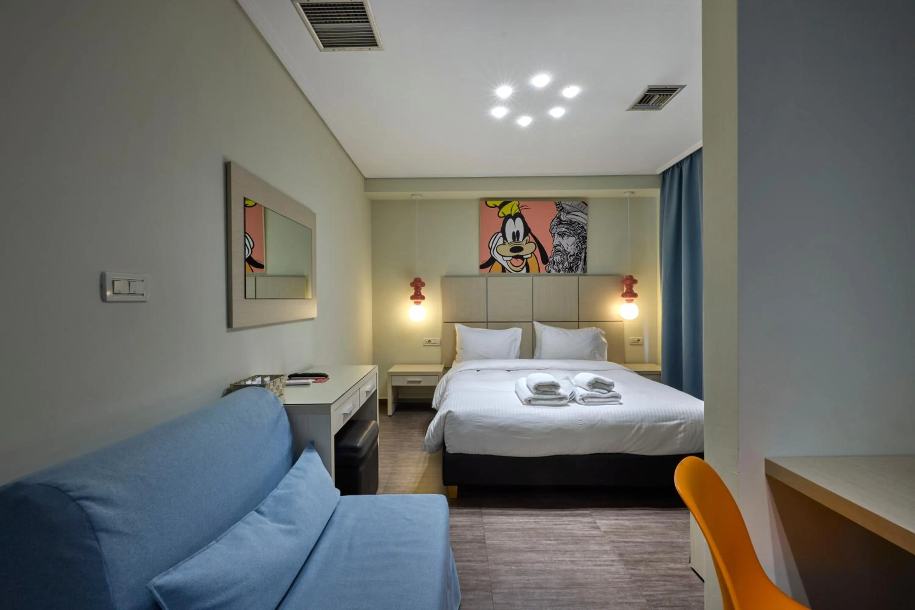 Bed in Athens Way Pop Art Hotel