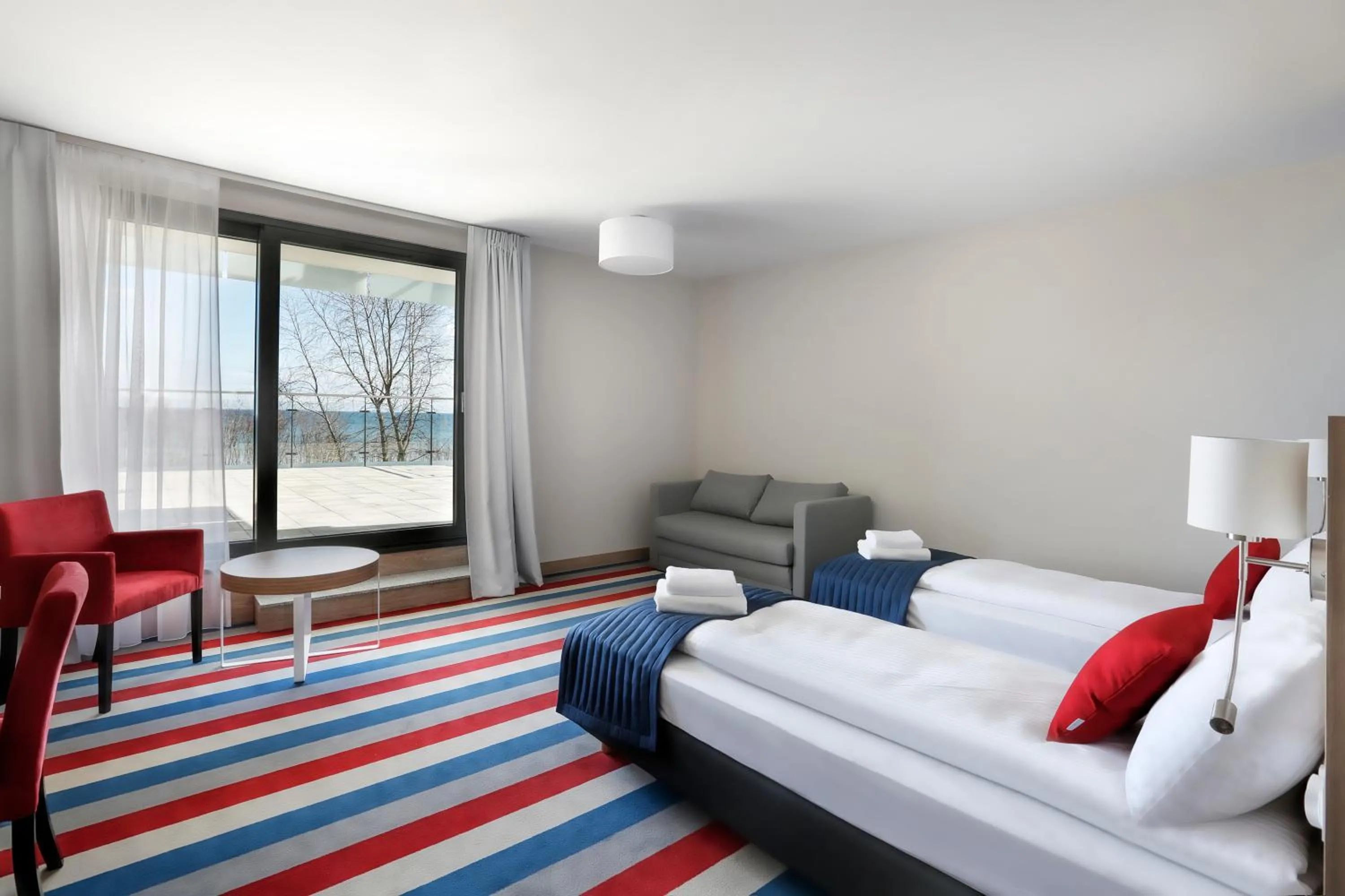 Spring, Bed in Hotel Skipper