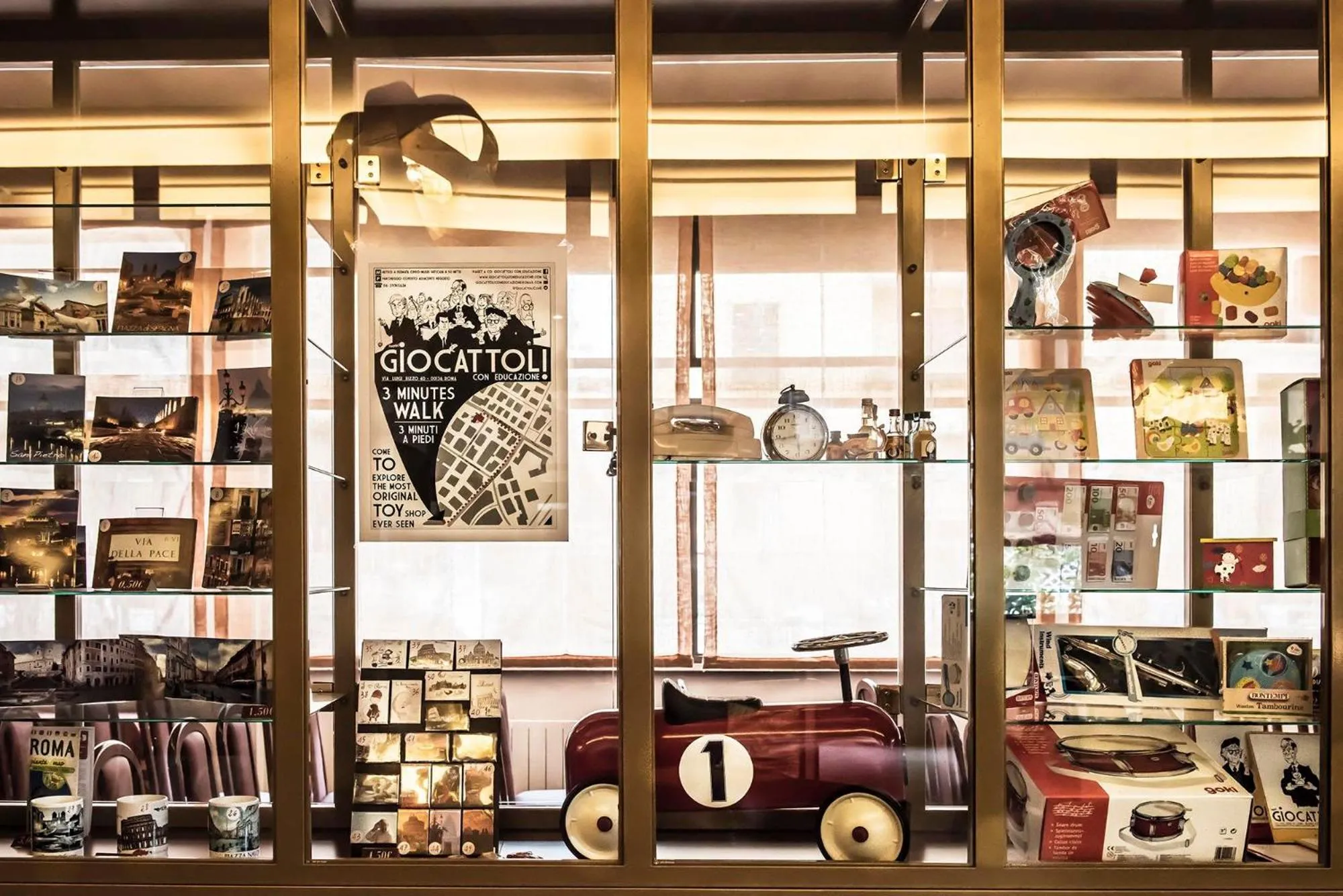 On-site shops in Hotel Pacific