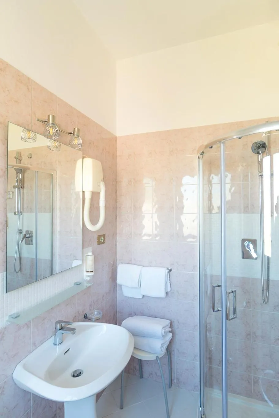 Bathroom in Hotel Pacific