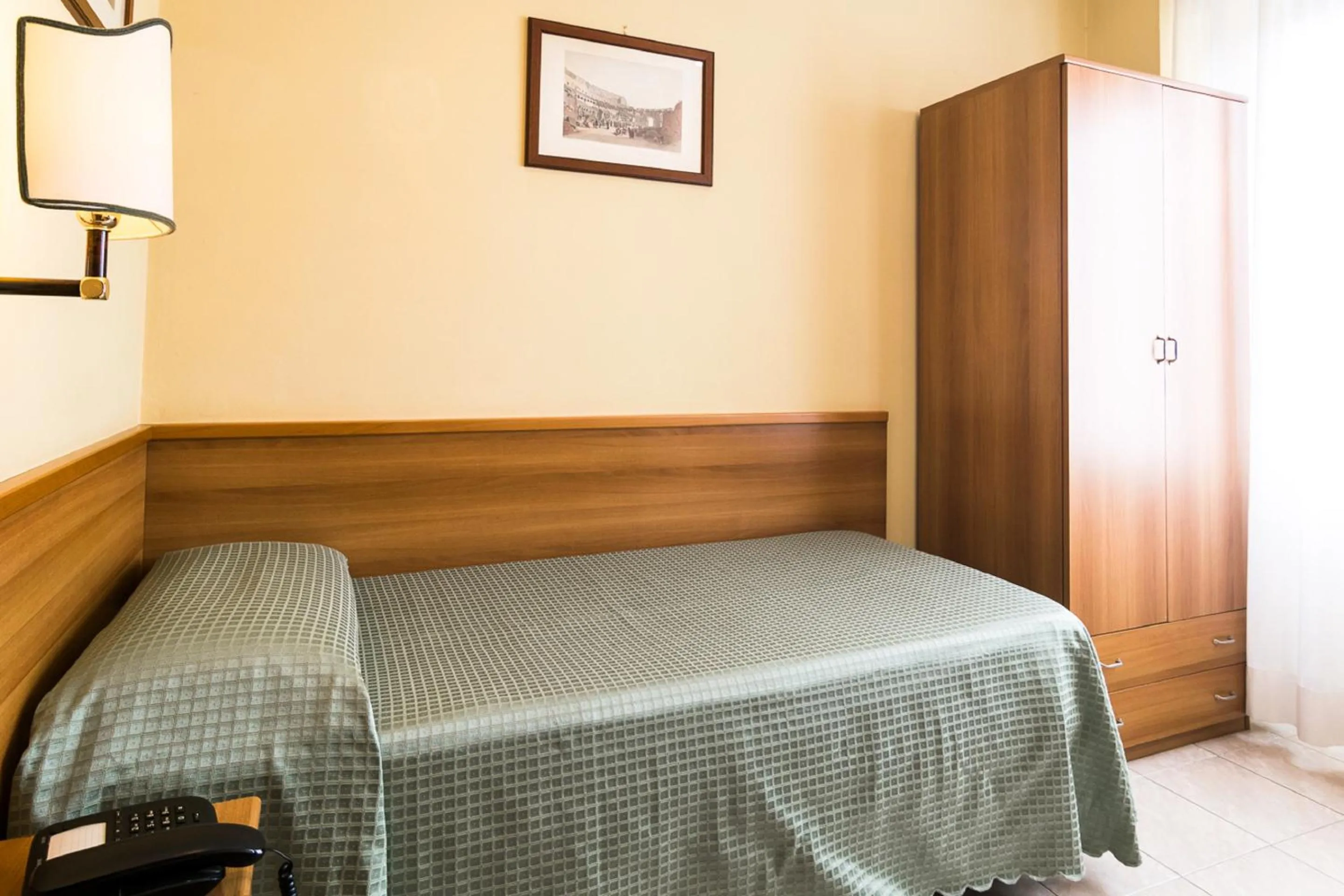 Bed in Hotel Pacific