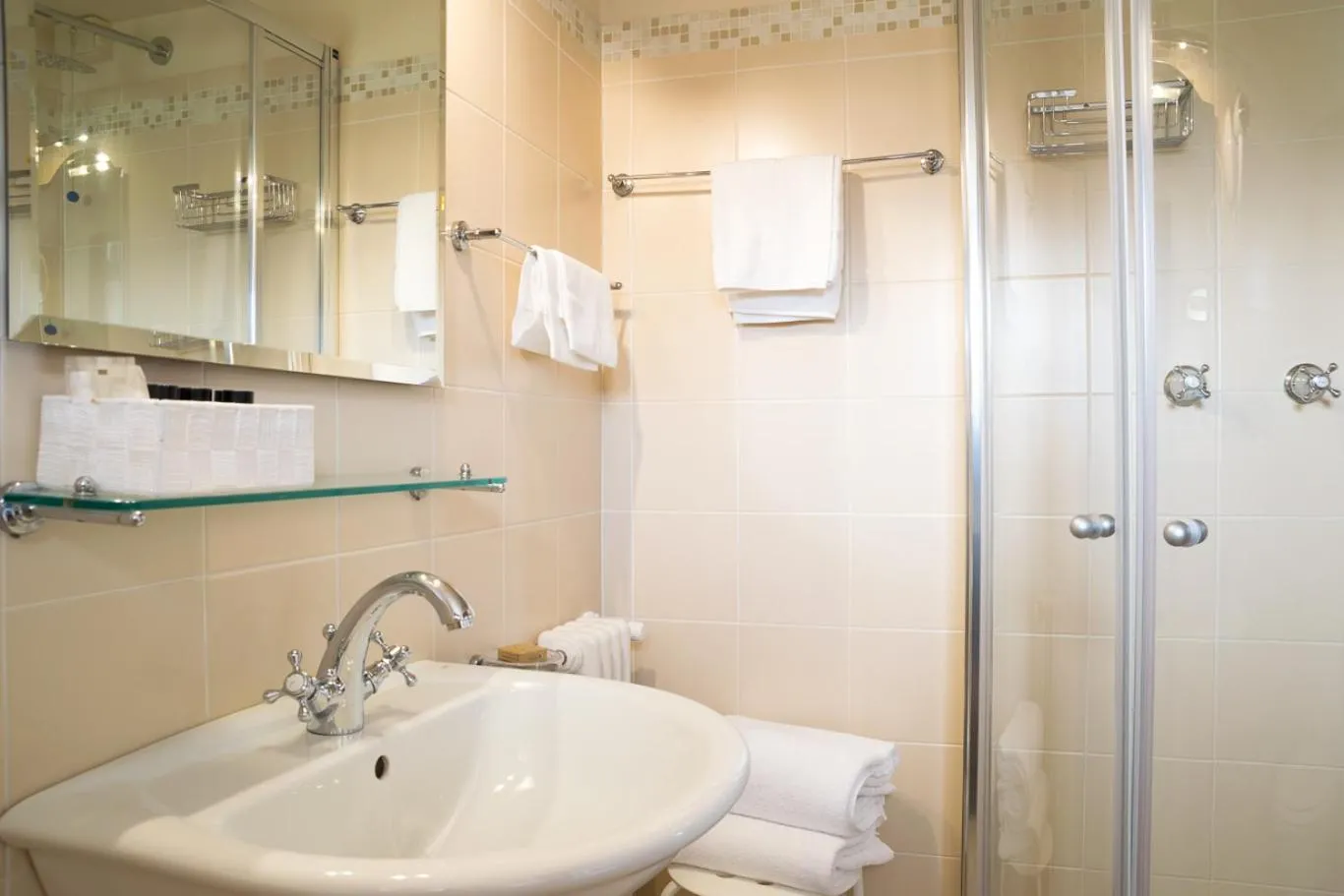 Bathroom in Hotel Pacific