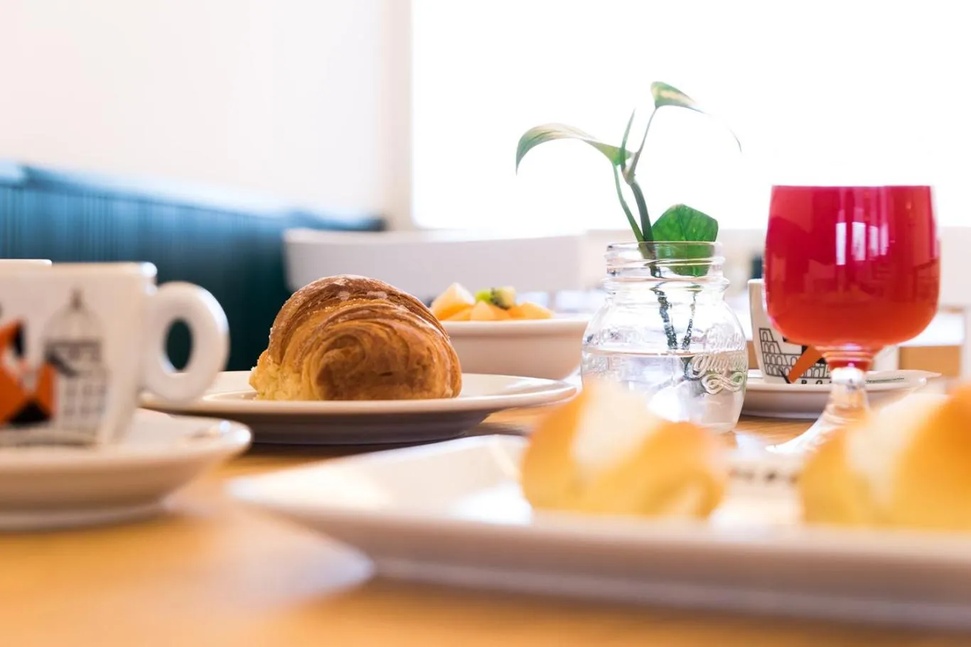 Restaurant/places to eat in Hotel Pacific