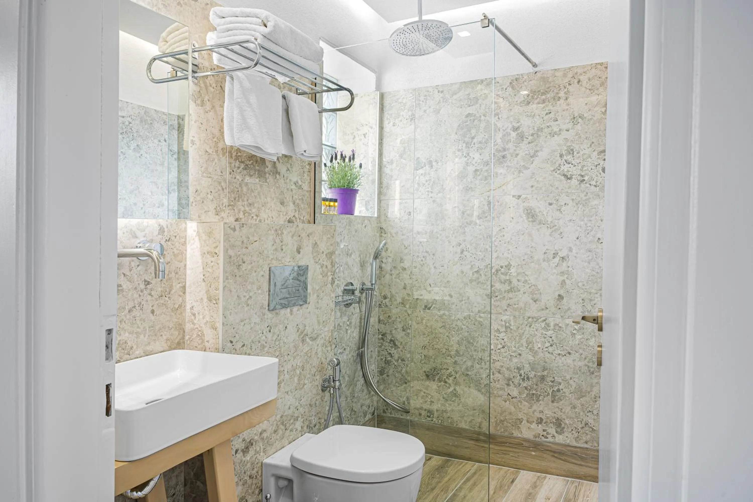 Bathroom in Sergiani Garden Hotel Apartments