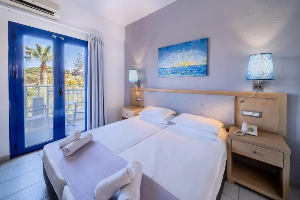 Bedroom, Bed in Sergiani Garden Hotel Apartments