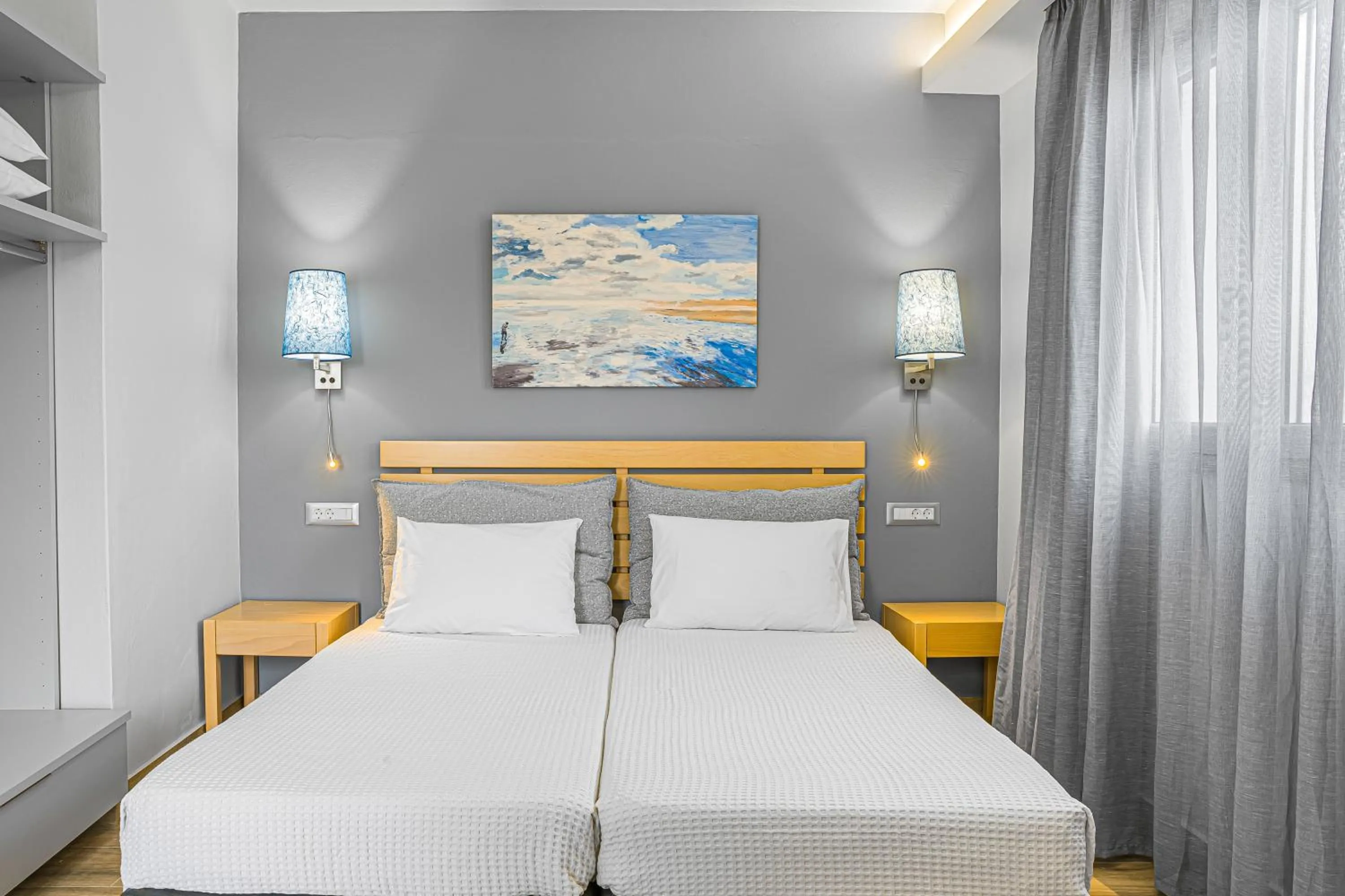 Bedroom, Bed in Sergiani Garden Hotel Apartments