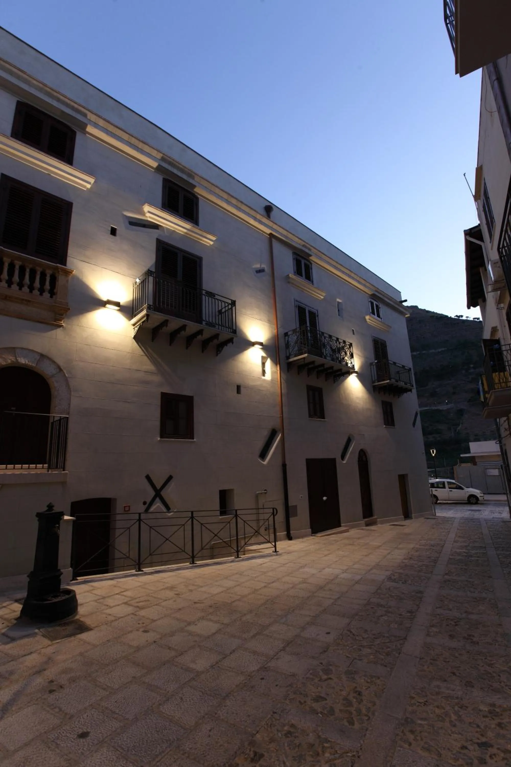 Property building in Sopra Le Mura