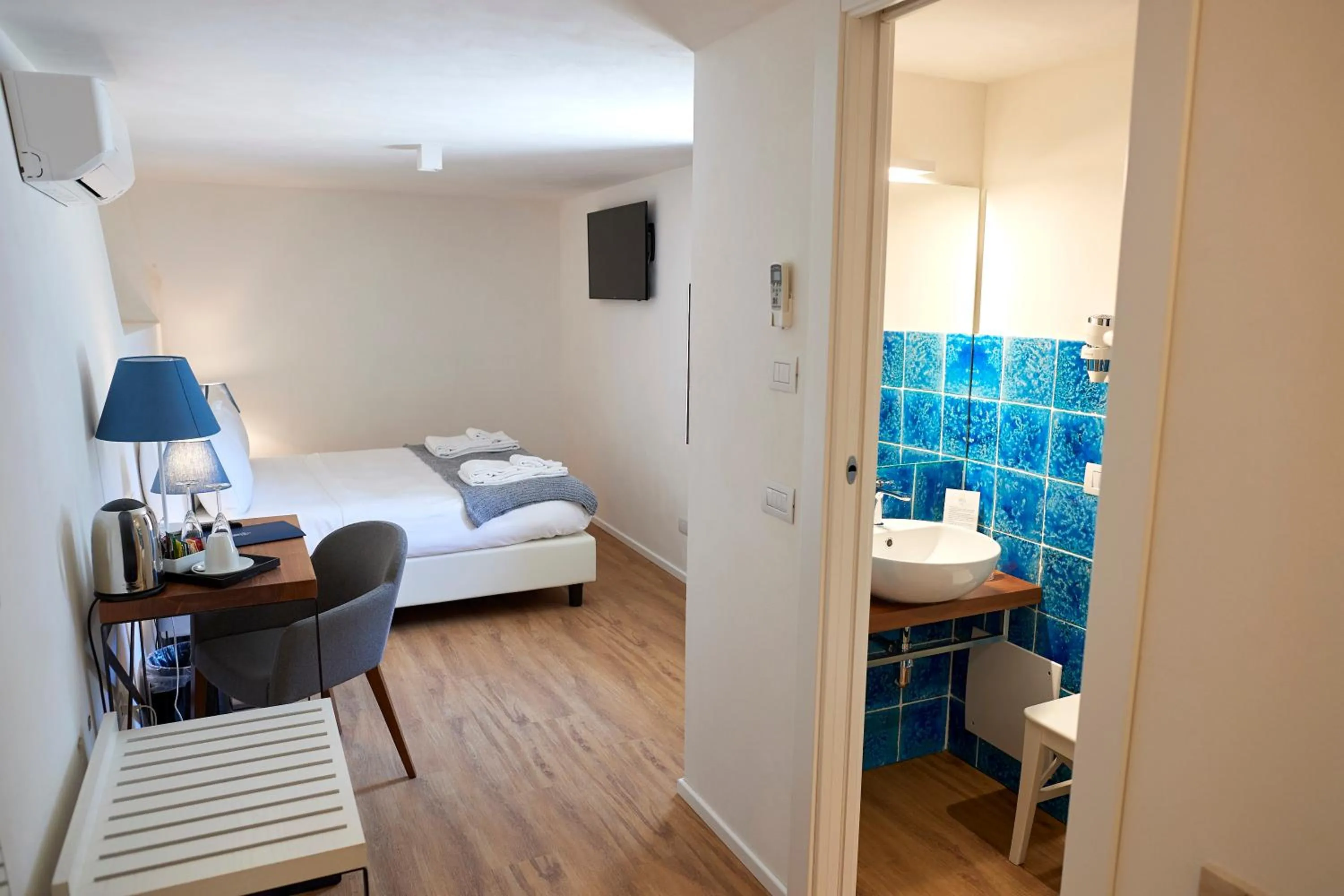 Photo of the whole room, Bed in Sopra Le Mura