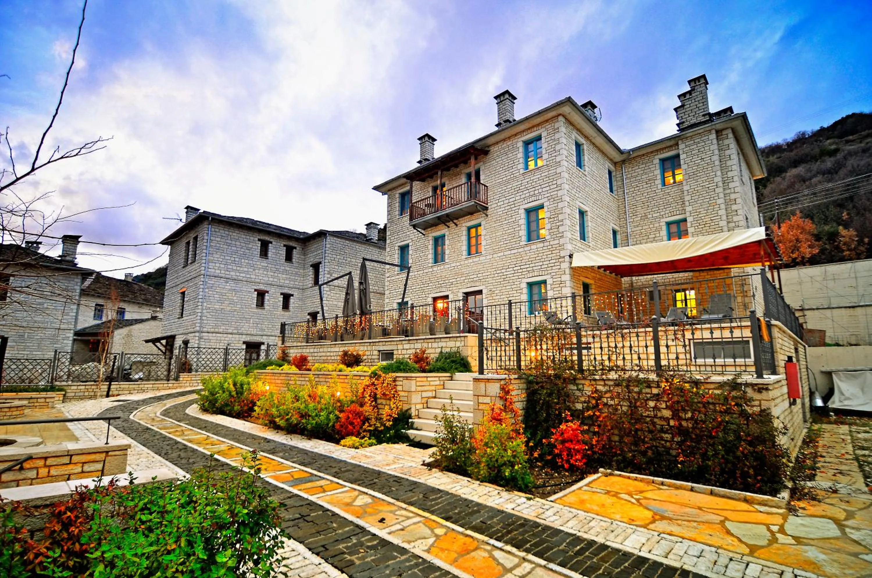 Facade/entrance in Zagori Suites Luxury Residences