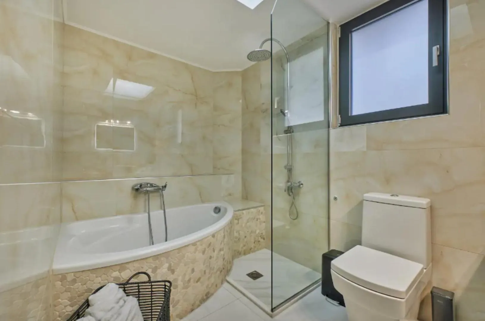 Bathroom in Iniohos Zante Hotel & Suites