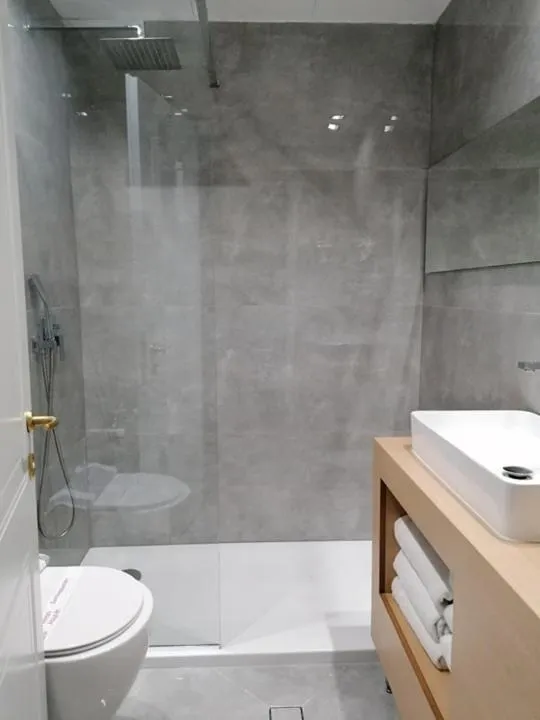 Bathroom in Hotel Alexandros