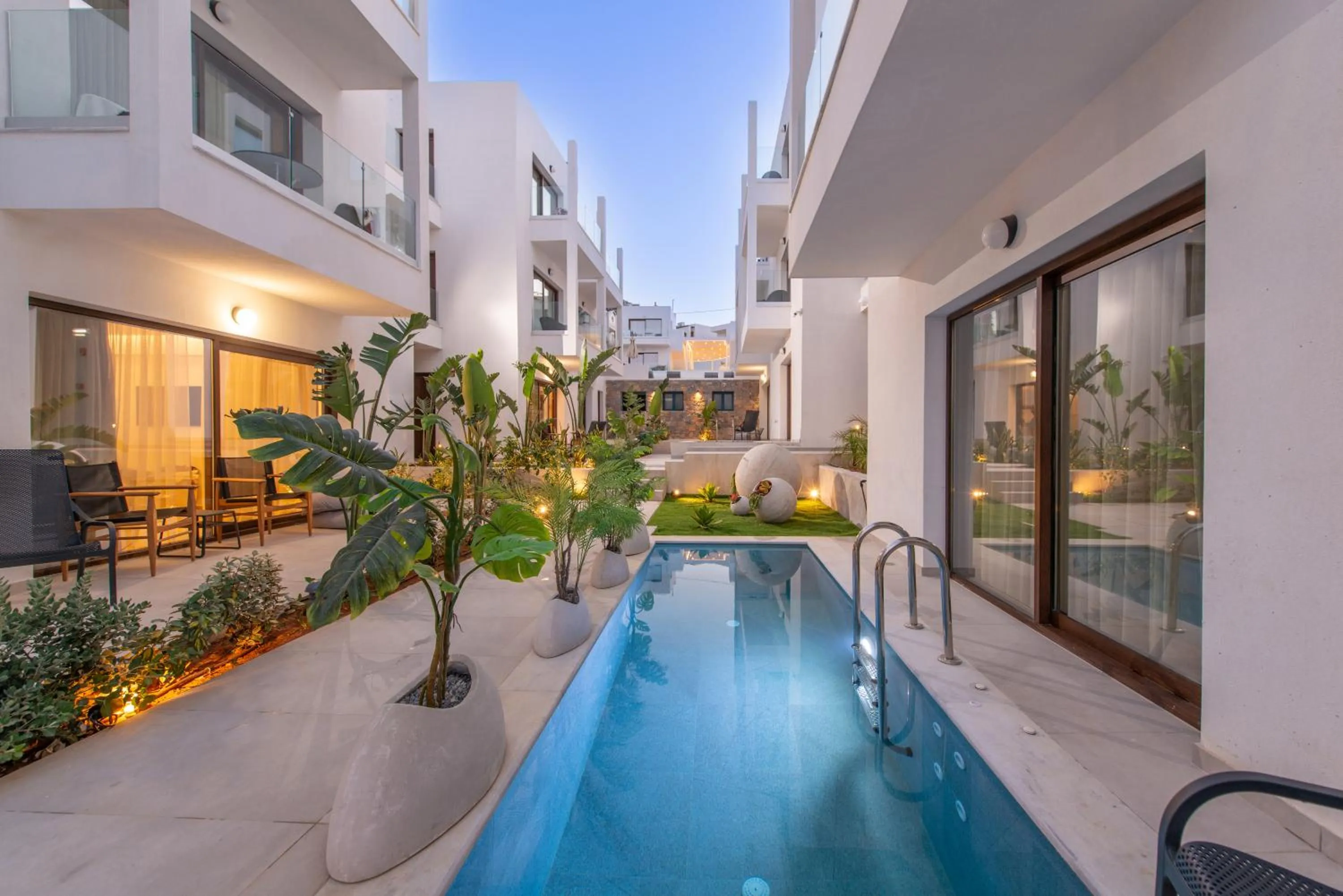 Property building, Swimming Pool in Bita Hubs