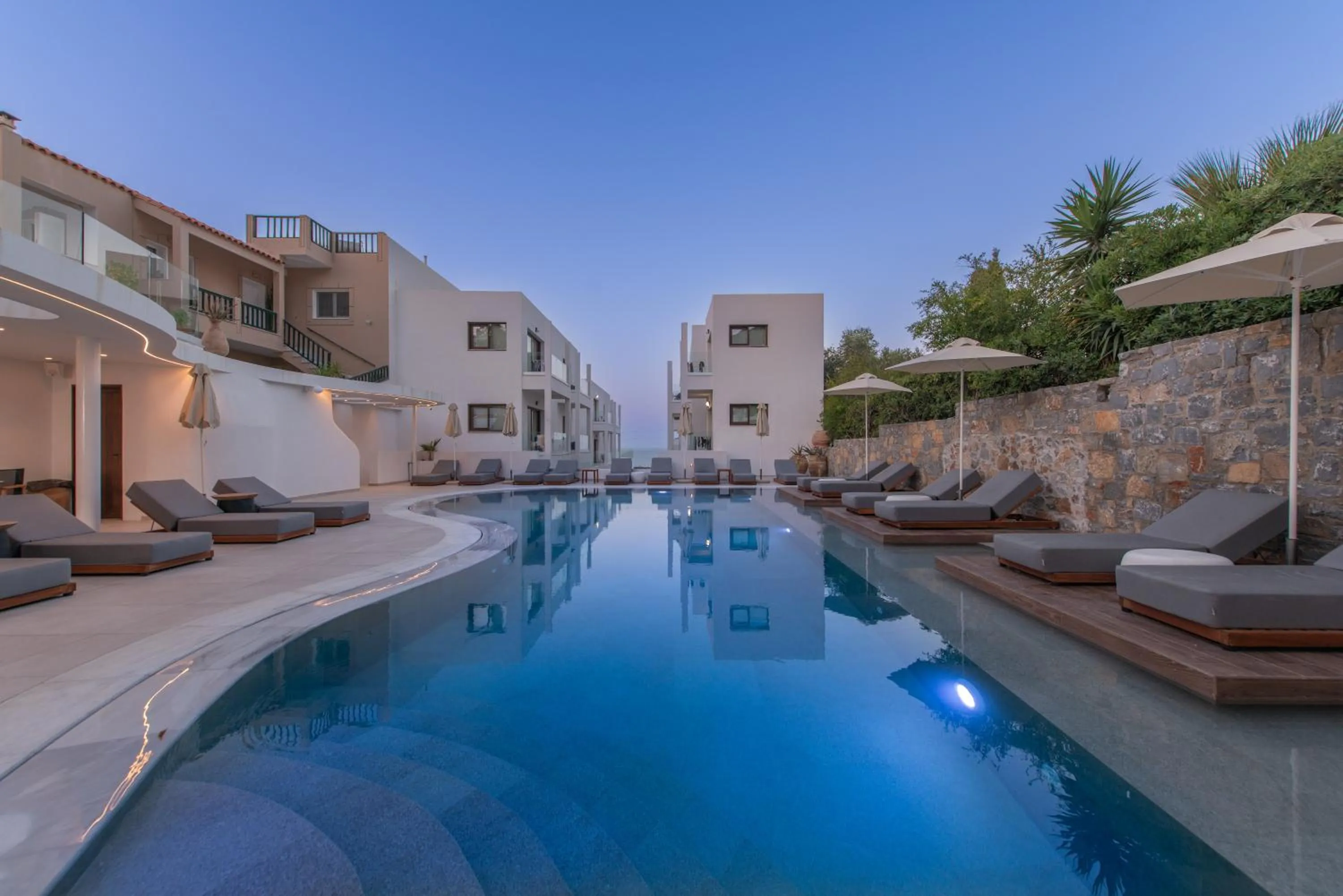 Property building, Swimming Pool in Bita Hubs