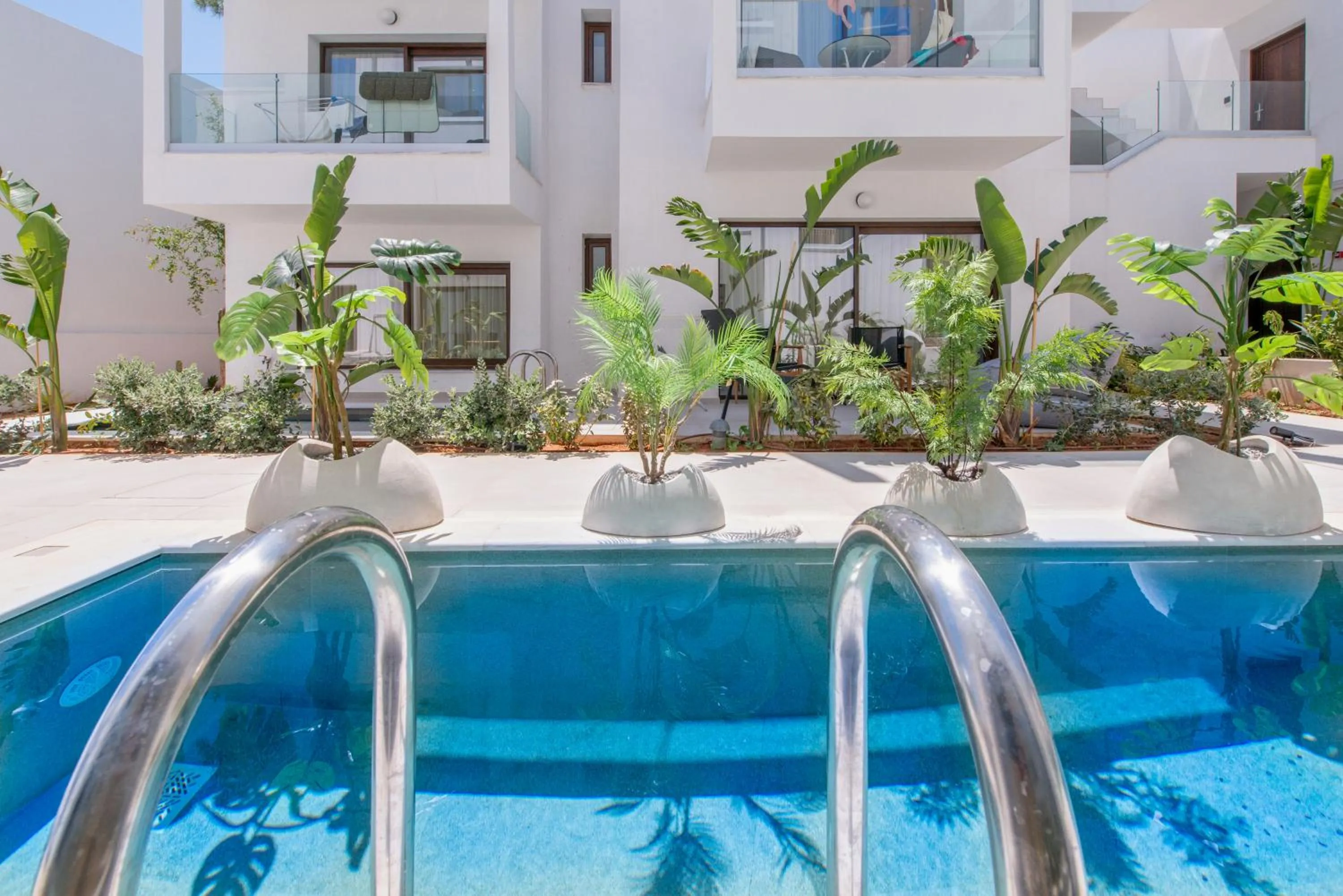 Property building, Swimming Pool in Bita Hubs