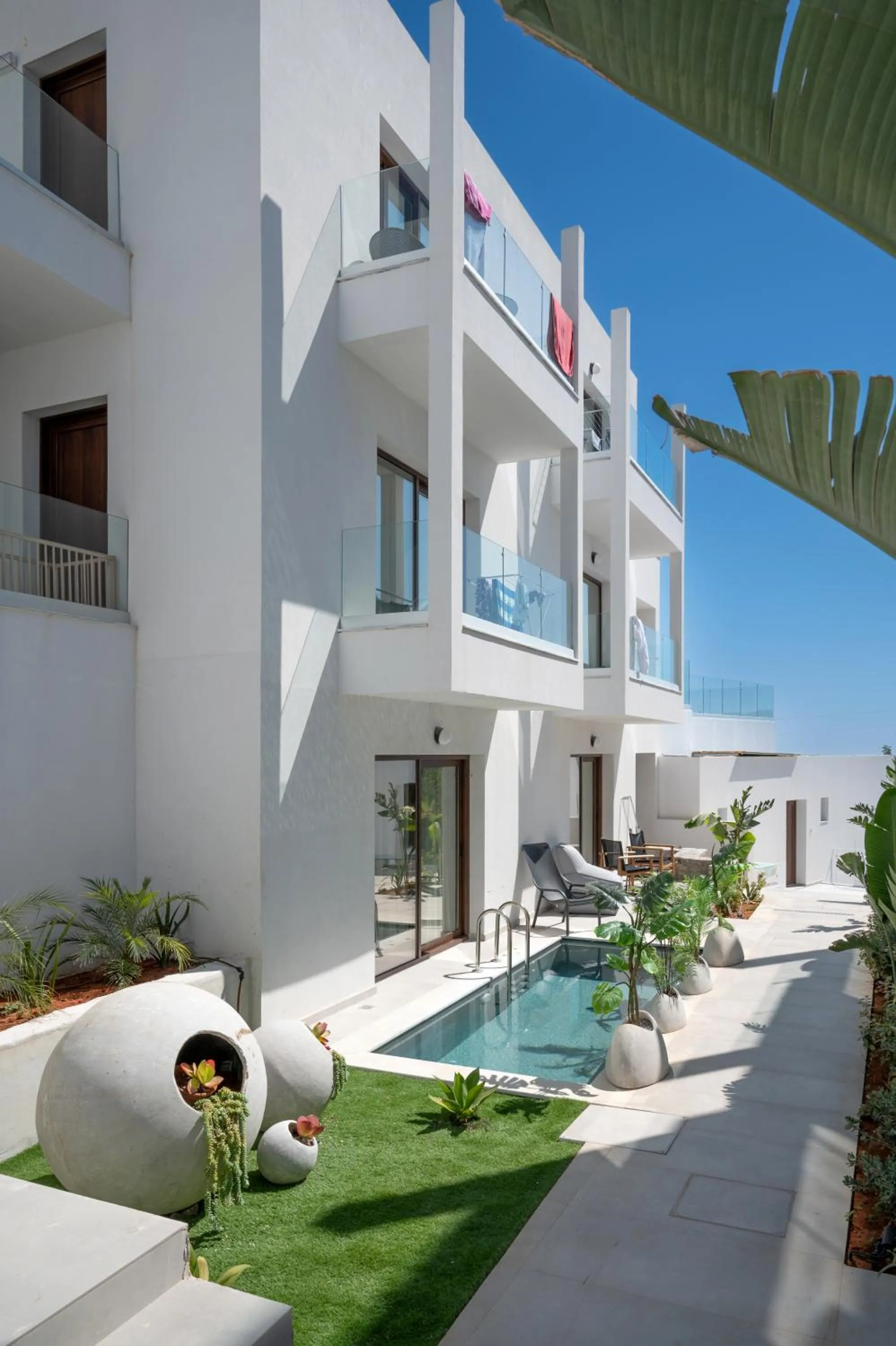 Property Building in Bita Hubs