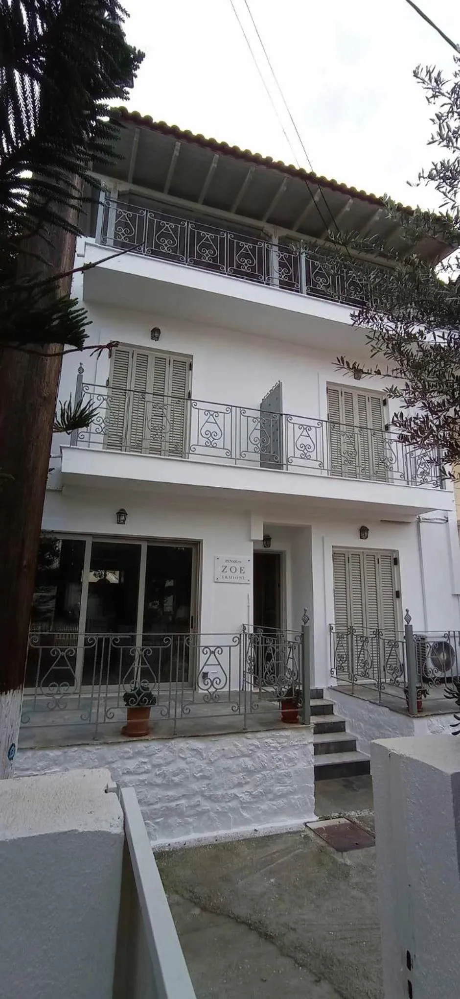 Property building in Zoe Pension