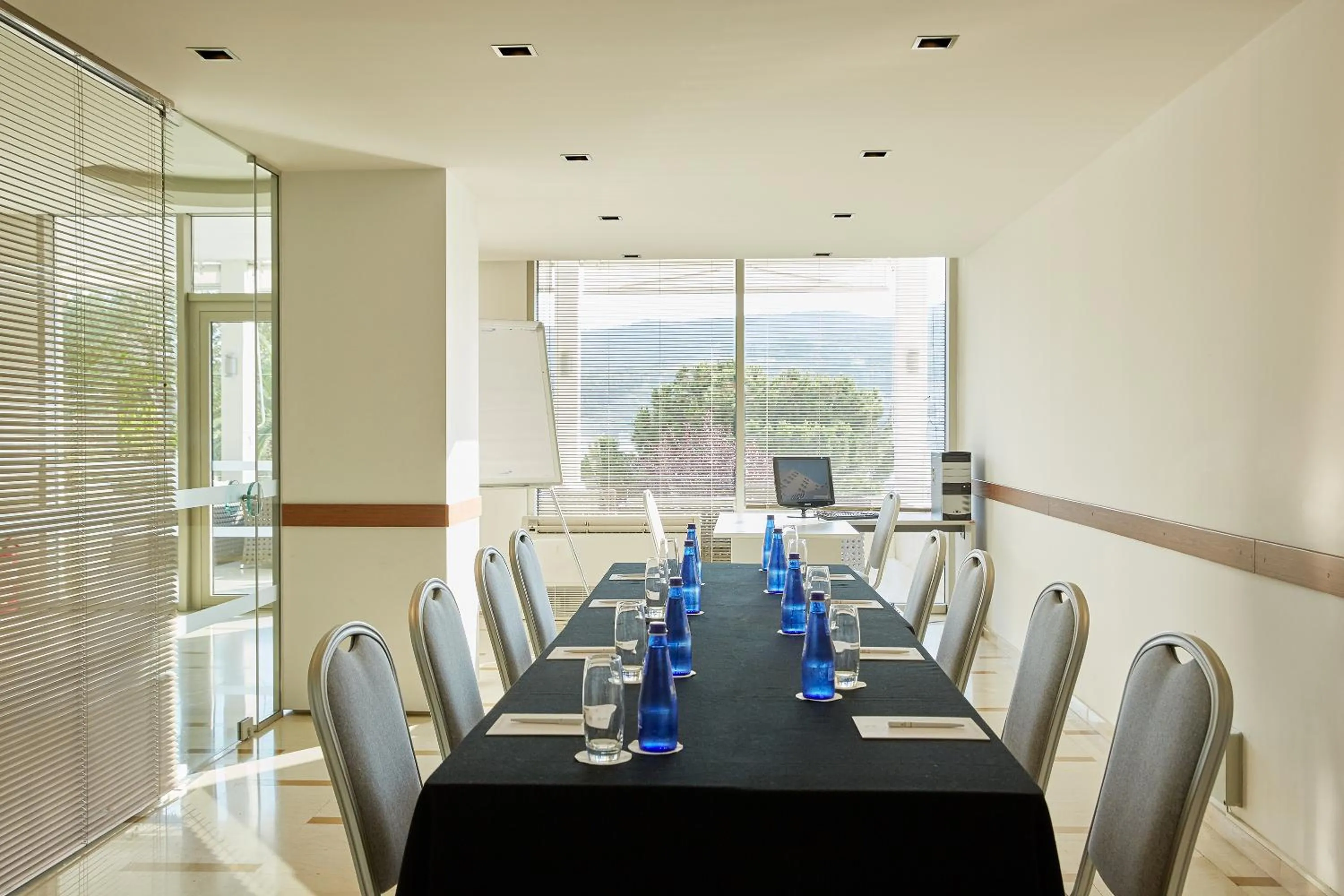 Business facilities in Lucy Hotel