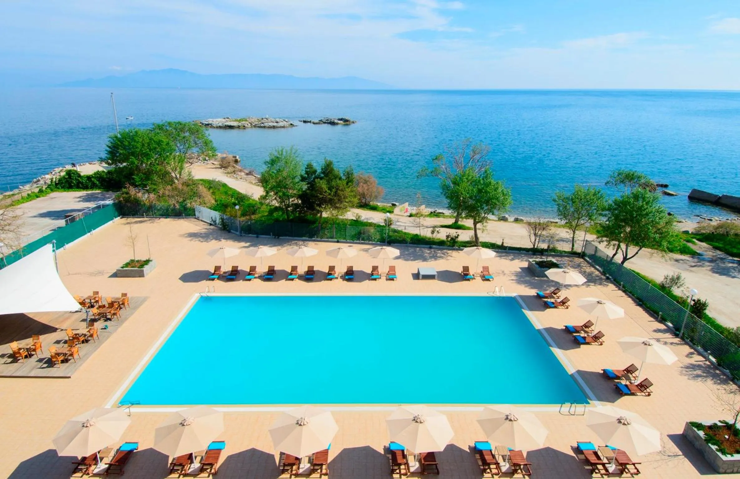 Swimming pool in Lucy Hotel