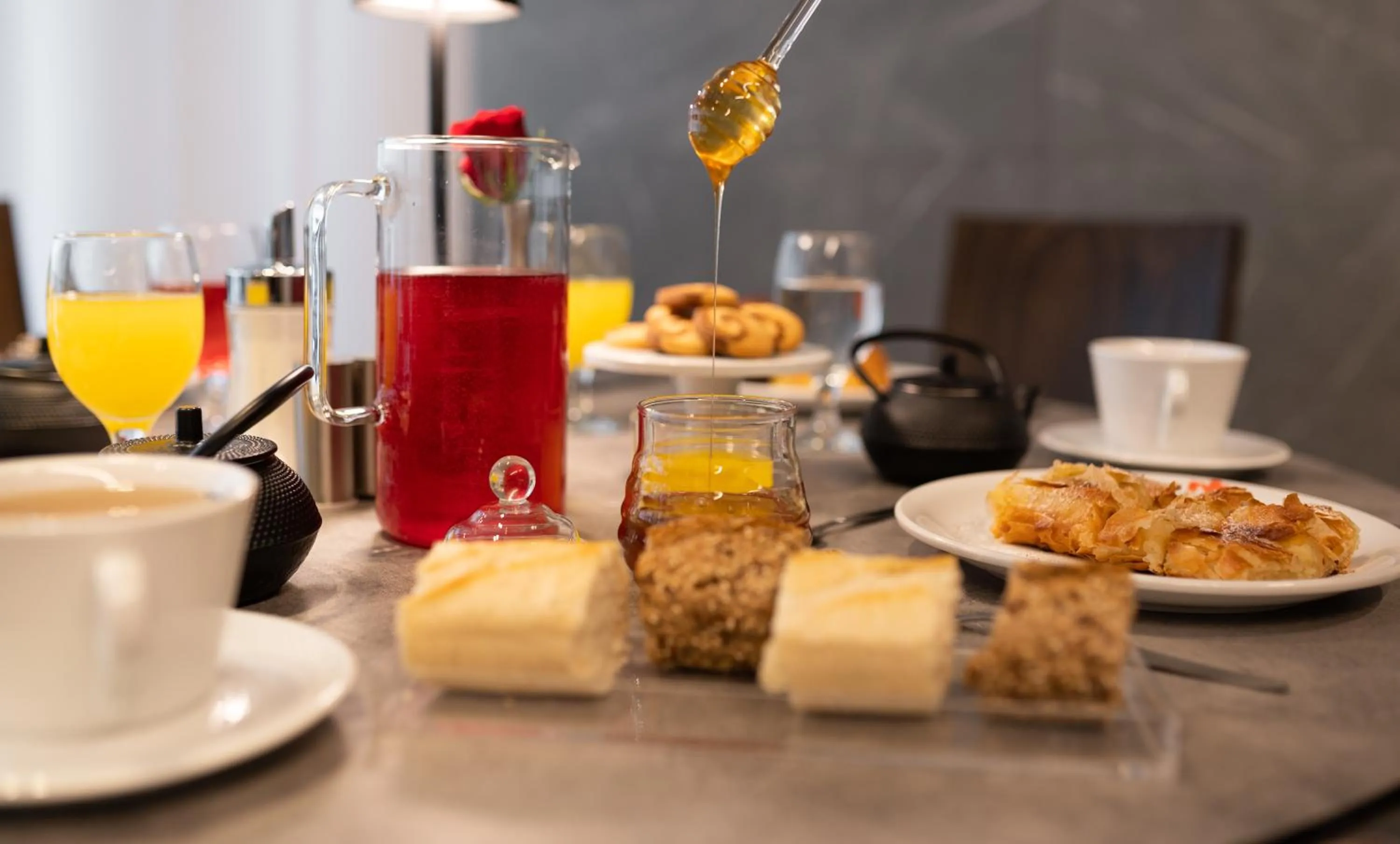 Restaurant/places to eat in Nestos Hotel