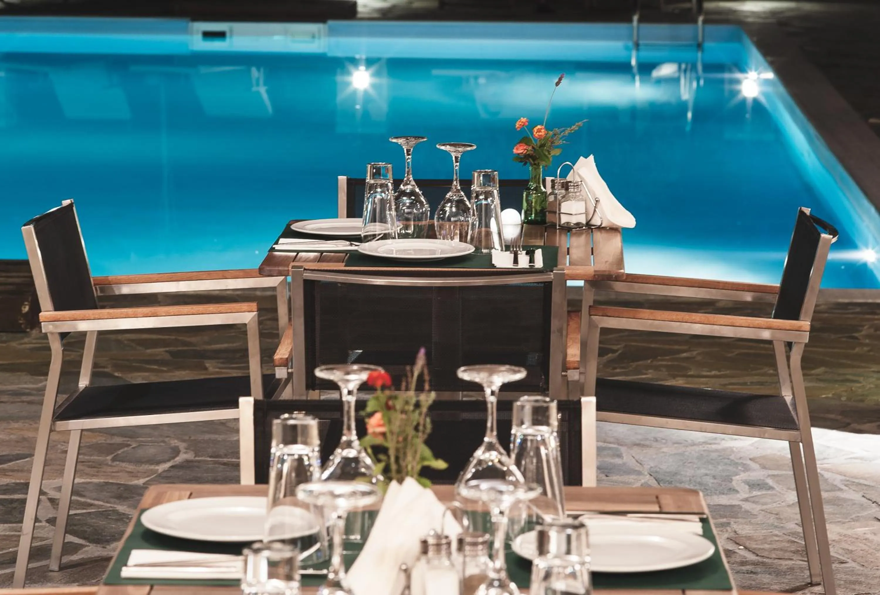 Restaurant/places to eat in Perivoli Country Hotel & Retreat