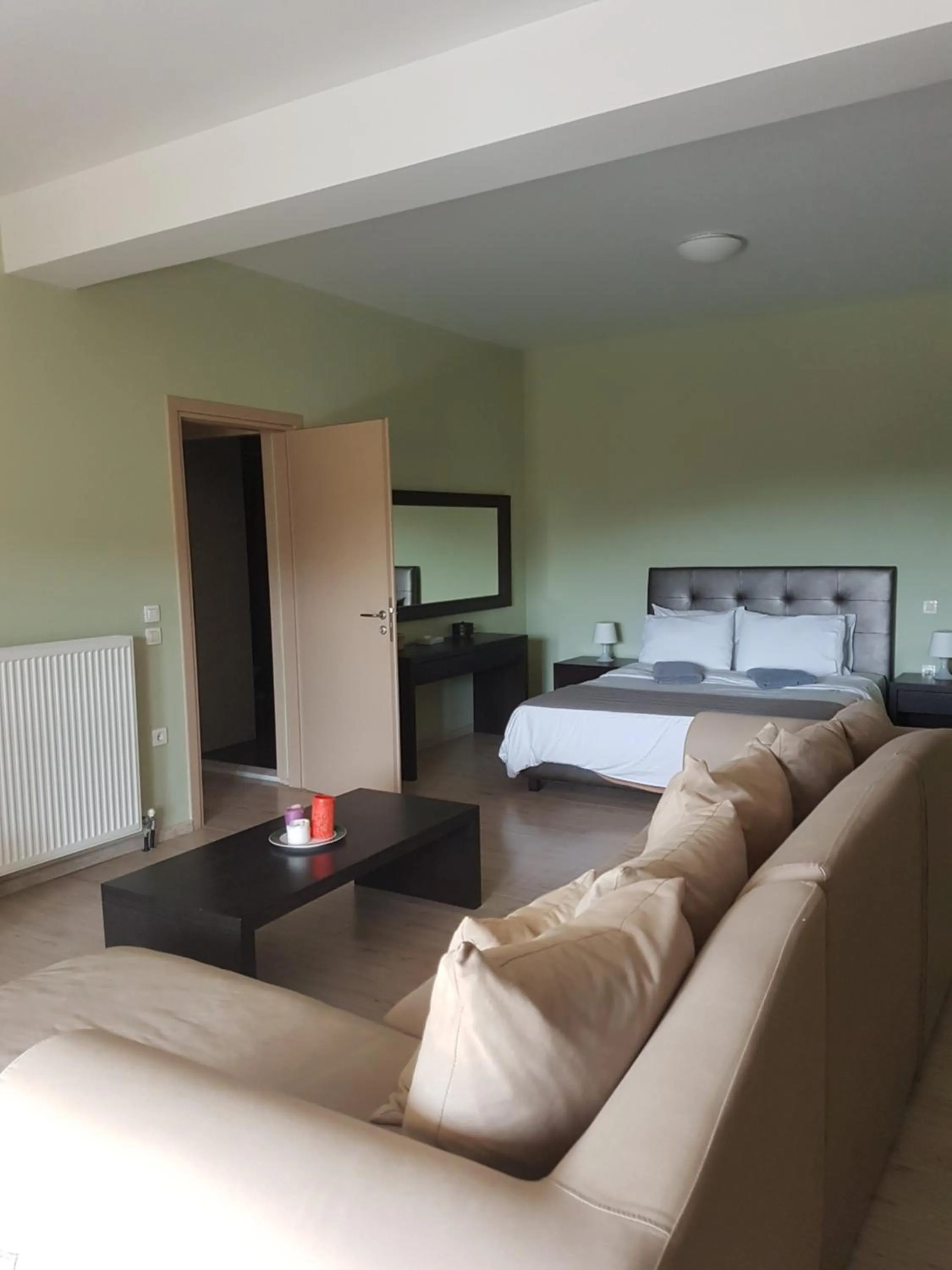 Living room, Bed in Perivoli Country Hotel & Retreat