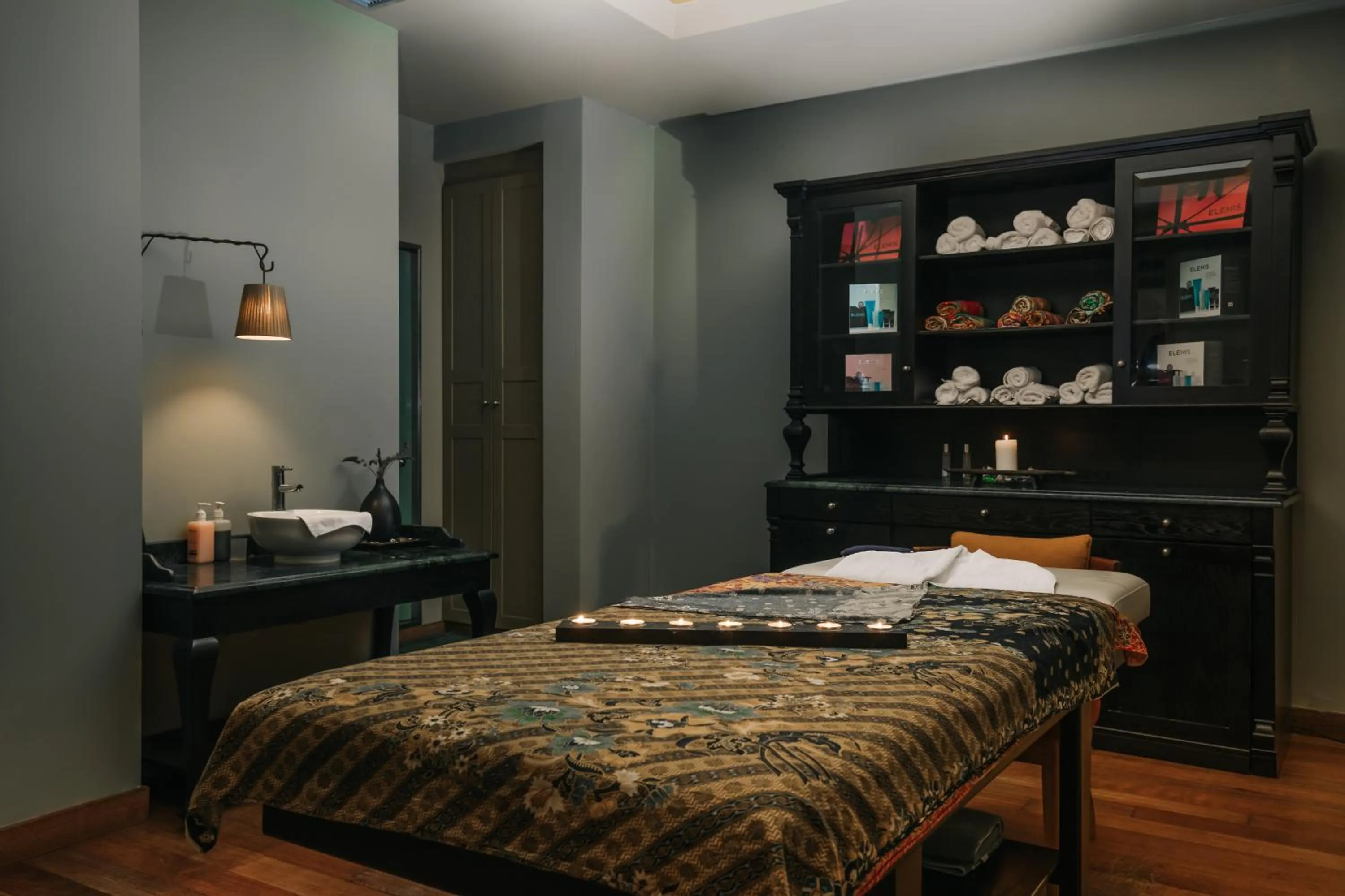 Massage, Bed in Emelisse Nature Resort